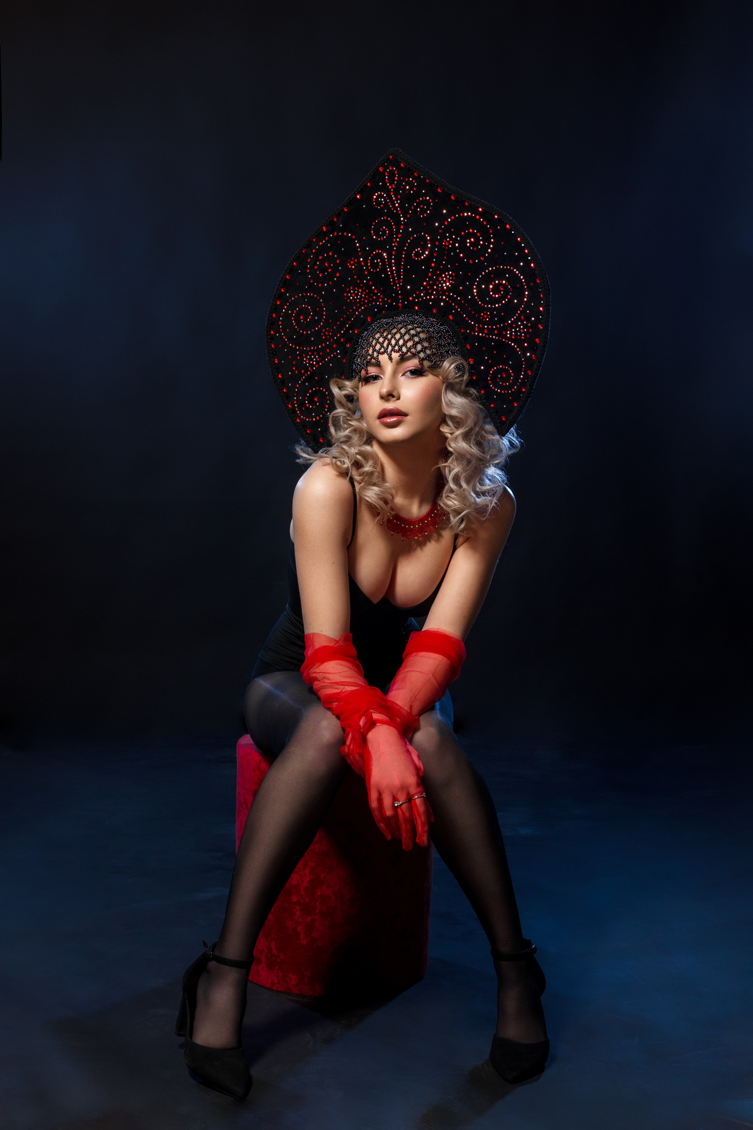 Съемки в студии. Индивидуальные, семейные, студийные съемки в Серпухове и за пределами