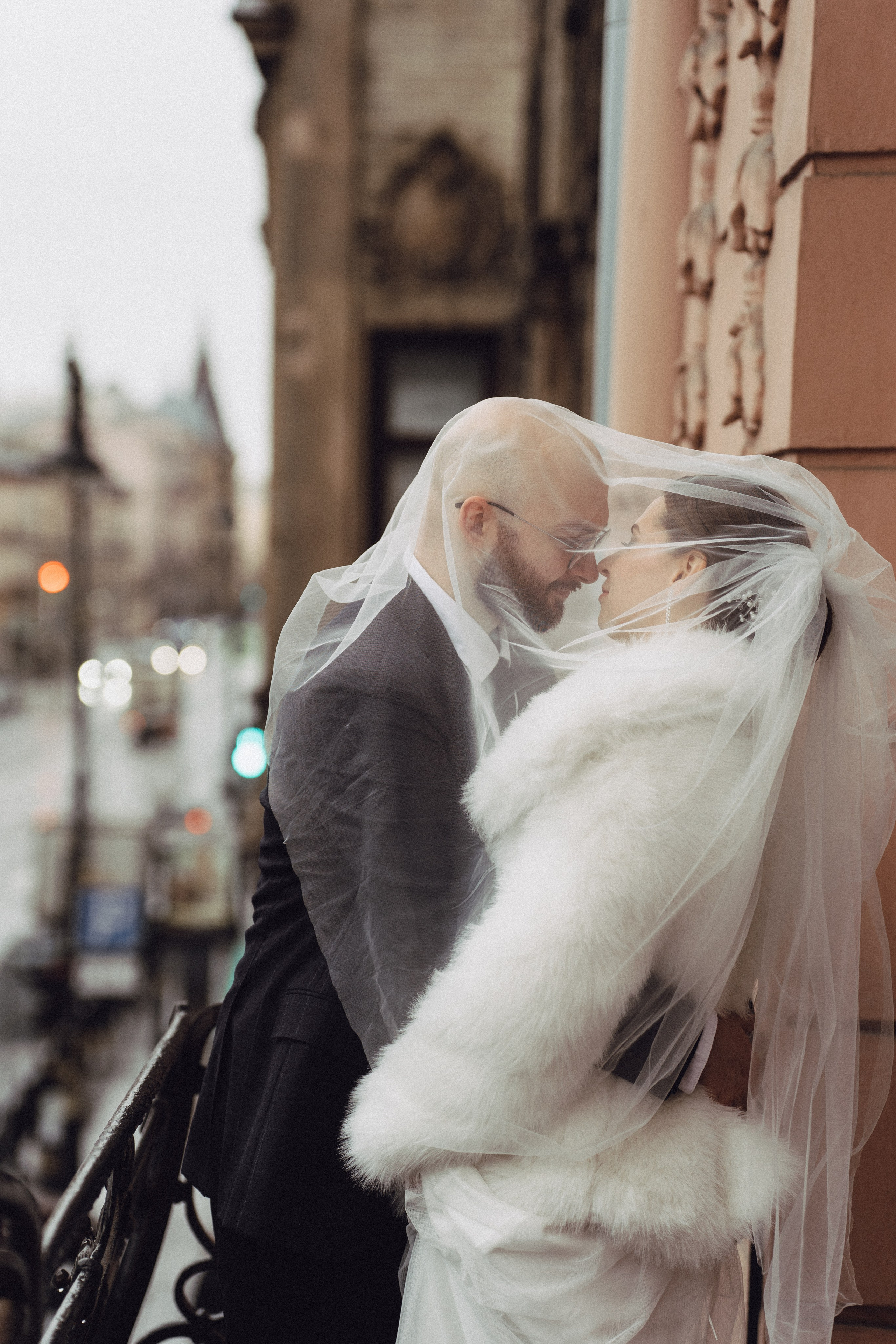 СВАДЕБНАЯ СЬЕМКА ВО ВТОРОМ ДВОРЦЕ (ДЕКАБРЬ) ТАКЖЕ СЬЕМКА В СТУДИИ НА ЧЕРНЫШЕВСКОЙ. Профессиональный фотограф, Санкт-Петербург — Виктория Богомолова