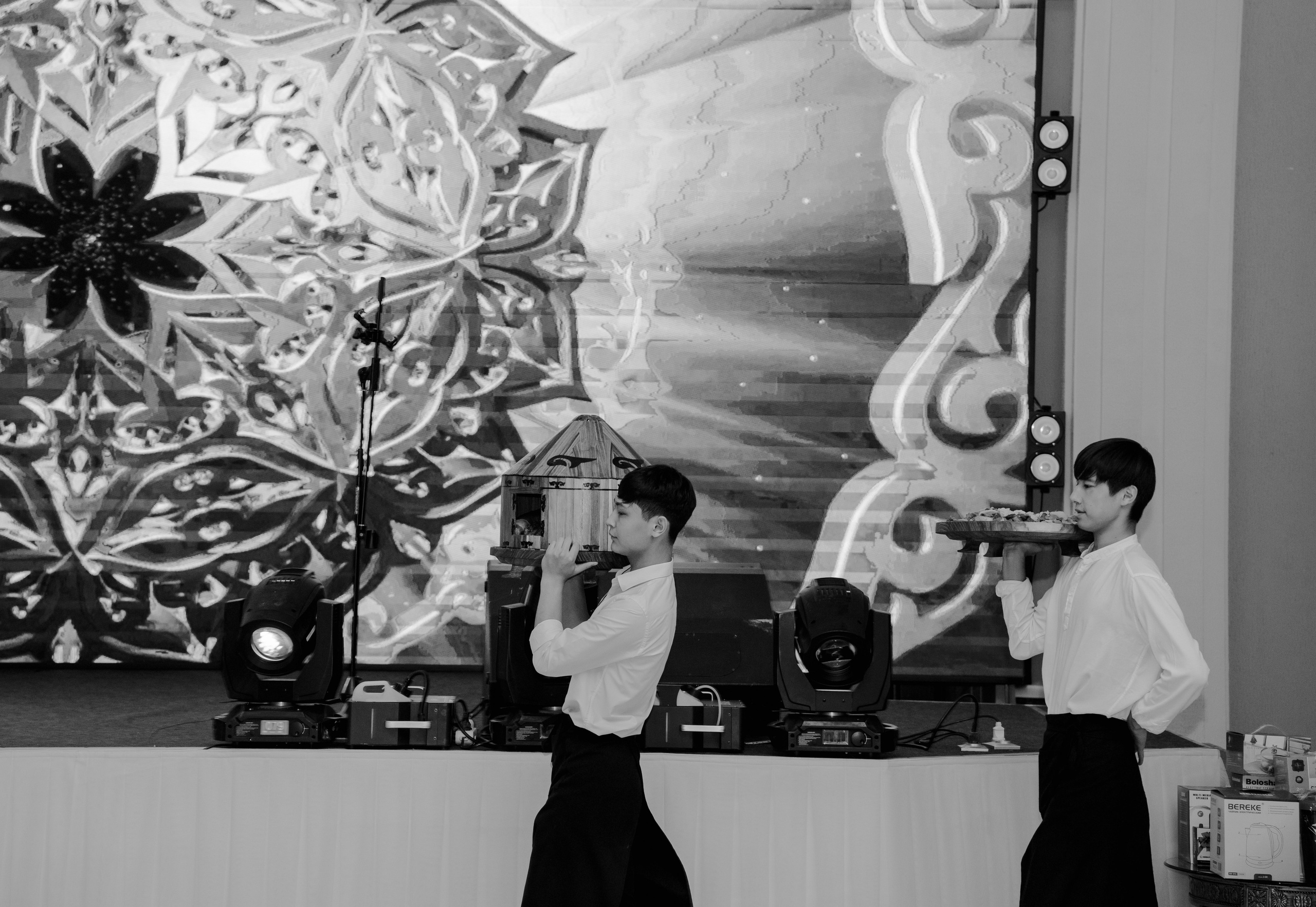 KAMILLA QYZ UZATU. Nomad media