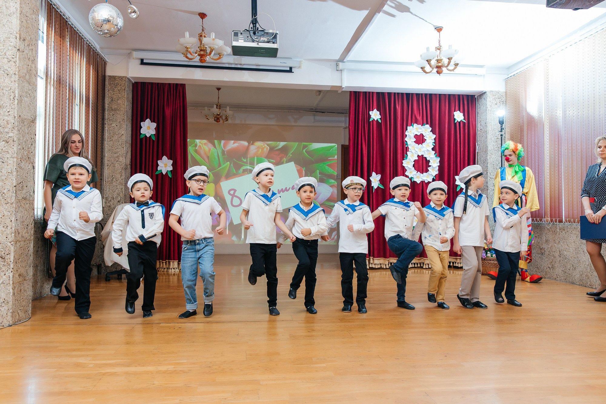 Детский сад № 93 — Утренник (10.03.2023). Свадебный и семейный фотограф Крамар Наталья