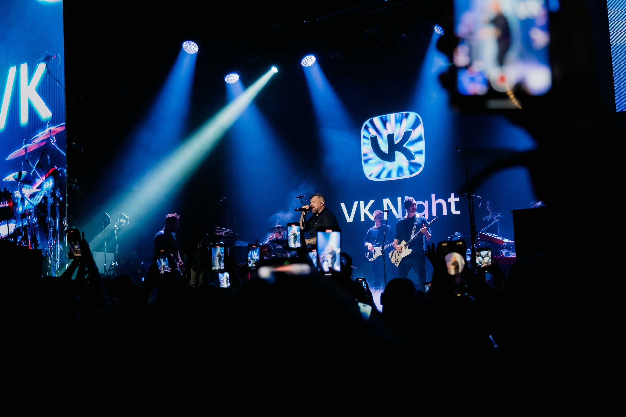 VK NIGHT SPb. Репортажный и портретный фотограф в Москве Илья Спиридонов