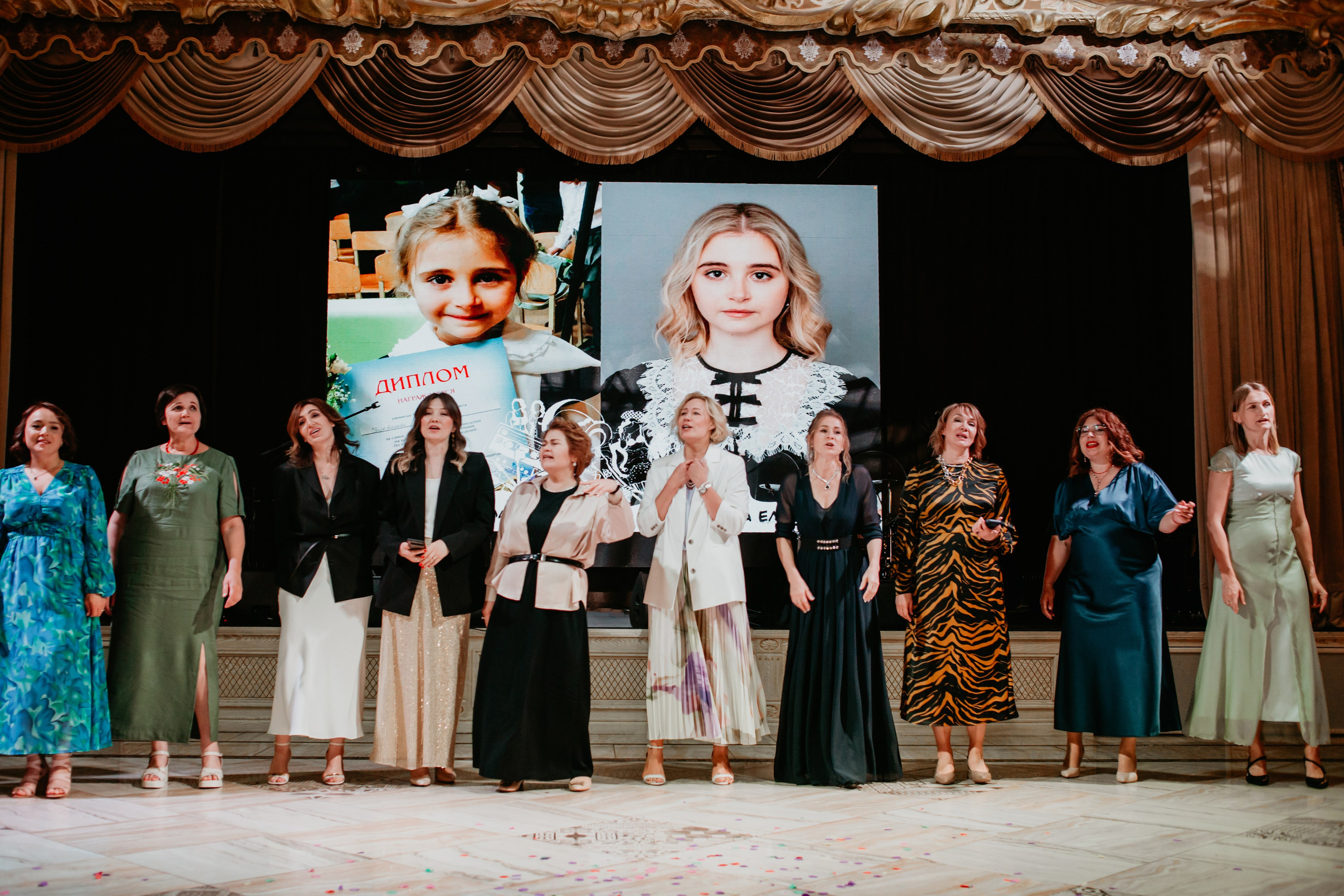 Выпускной. 11 лицей. Фотограф в Челябинске Ополихина Анна