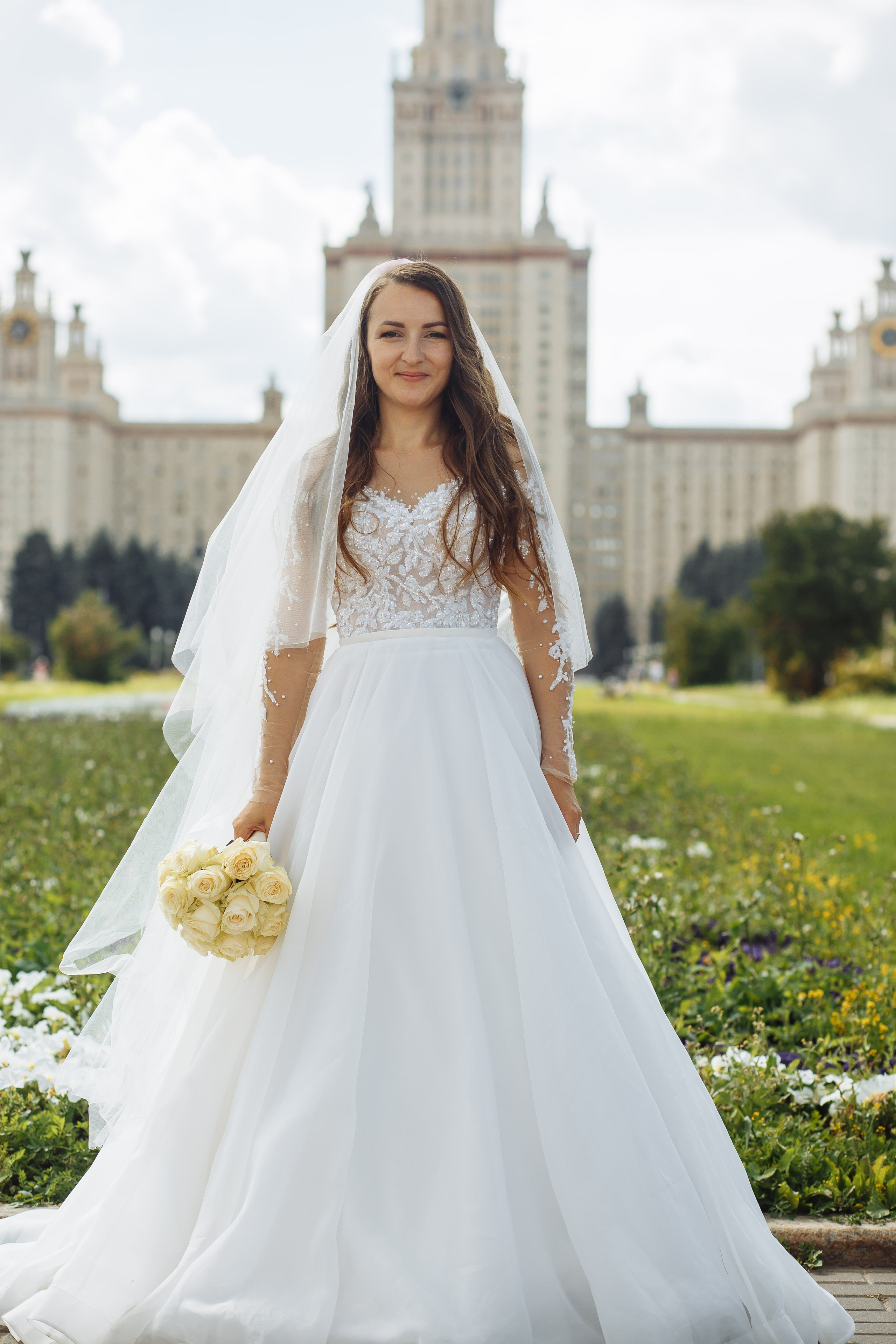 Фото и видео съёмка свадьбы по лучшей цене. Свадебный фотограф видеограф в ЗАГС и на свадьбу целый день Москва и МО