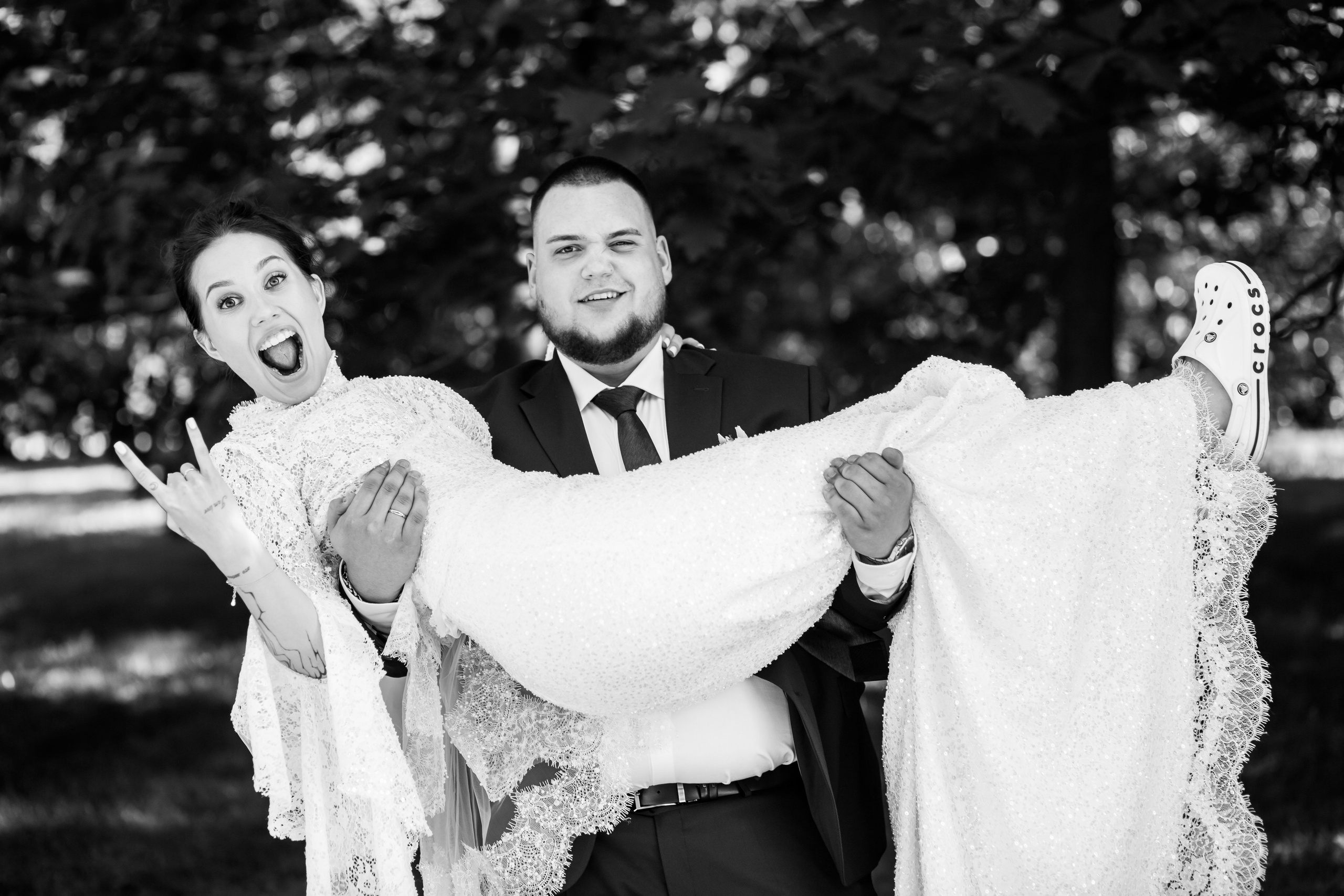 Фото и видео съёмка свадьбы по лучшей цене. Свадебный фотограф видеограф в ЗАГС и на свадьбу целый день Москва и МО