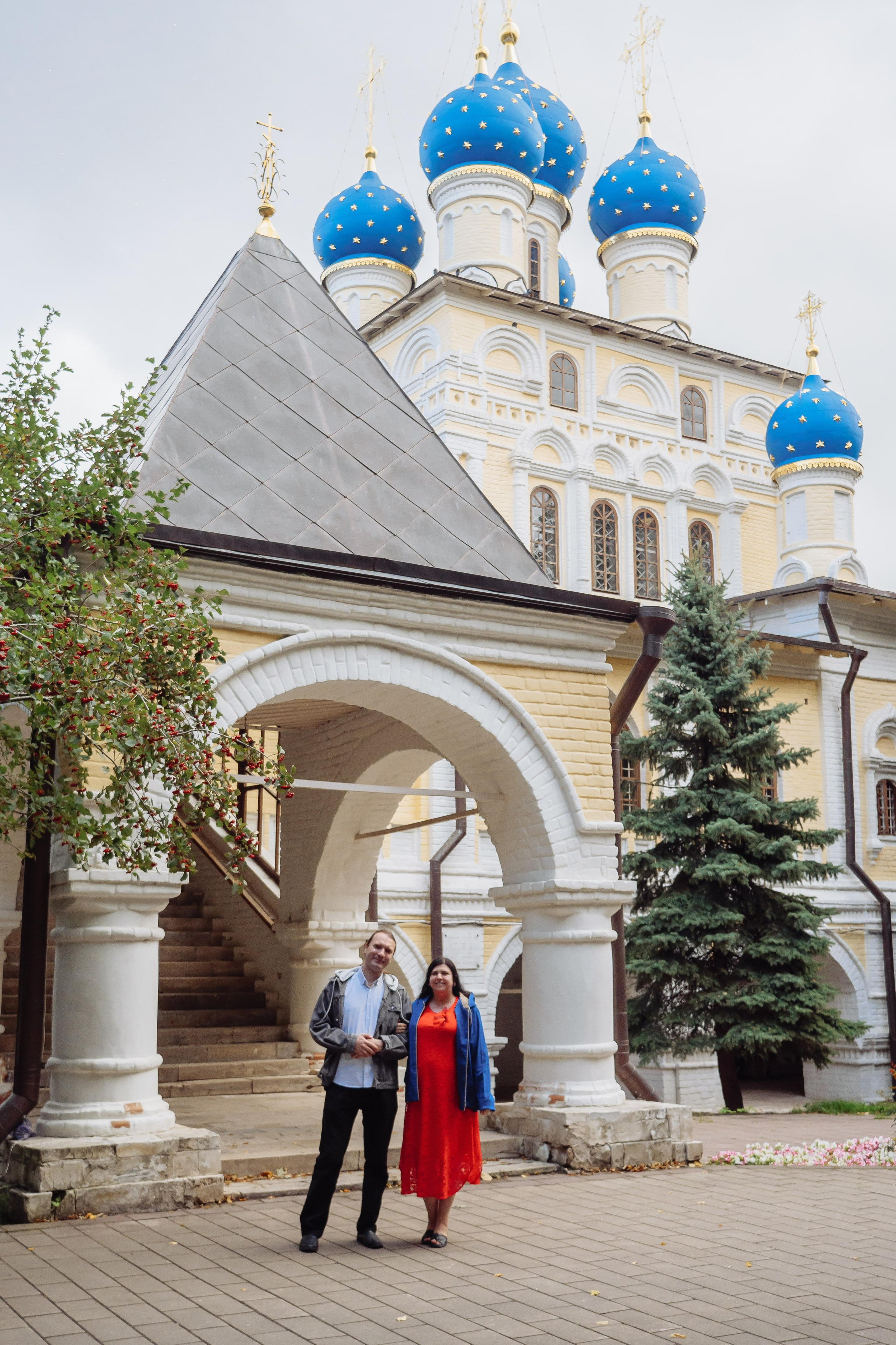 Куда сходить в Москве с фотографом: Коломенское — парк, где красиво гулять вдвоём или с друзьями и получить фотографии через 1-5 дней