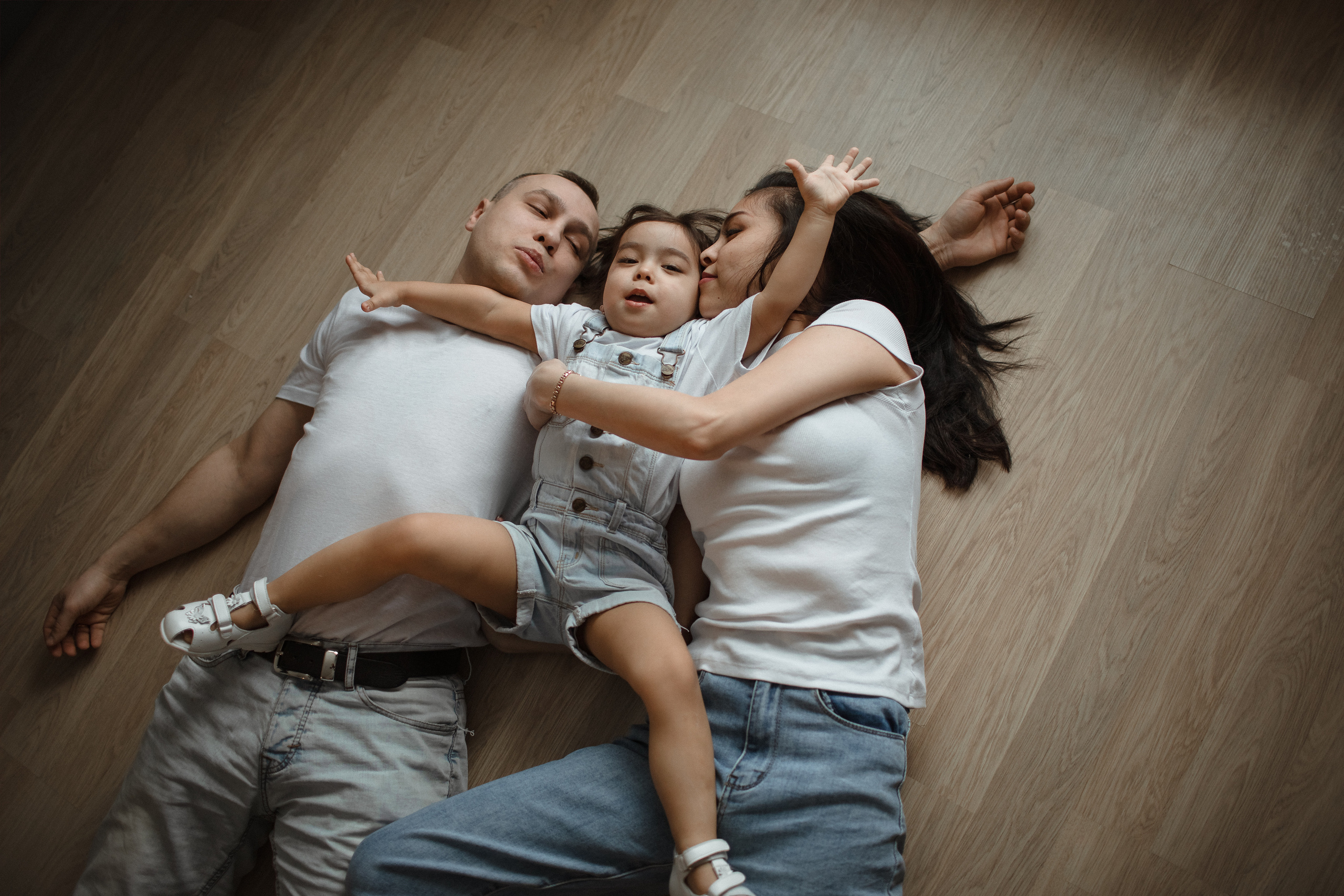 Крис, Саша и Маша. Ваша история в фотографиях