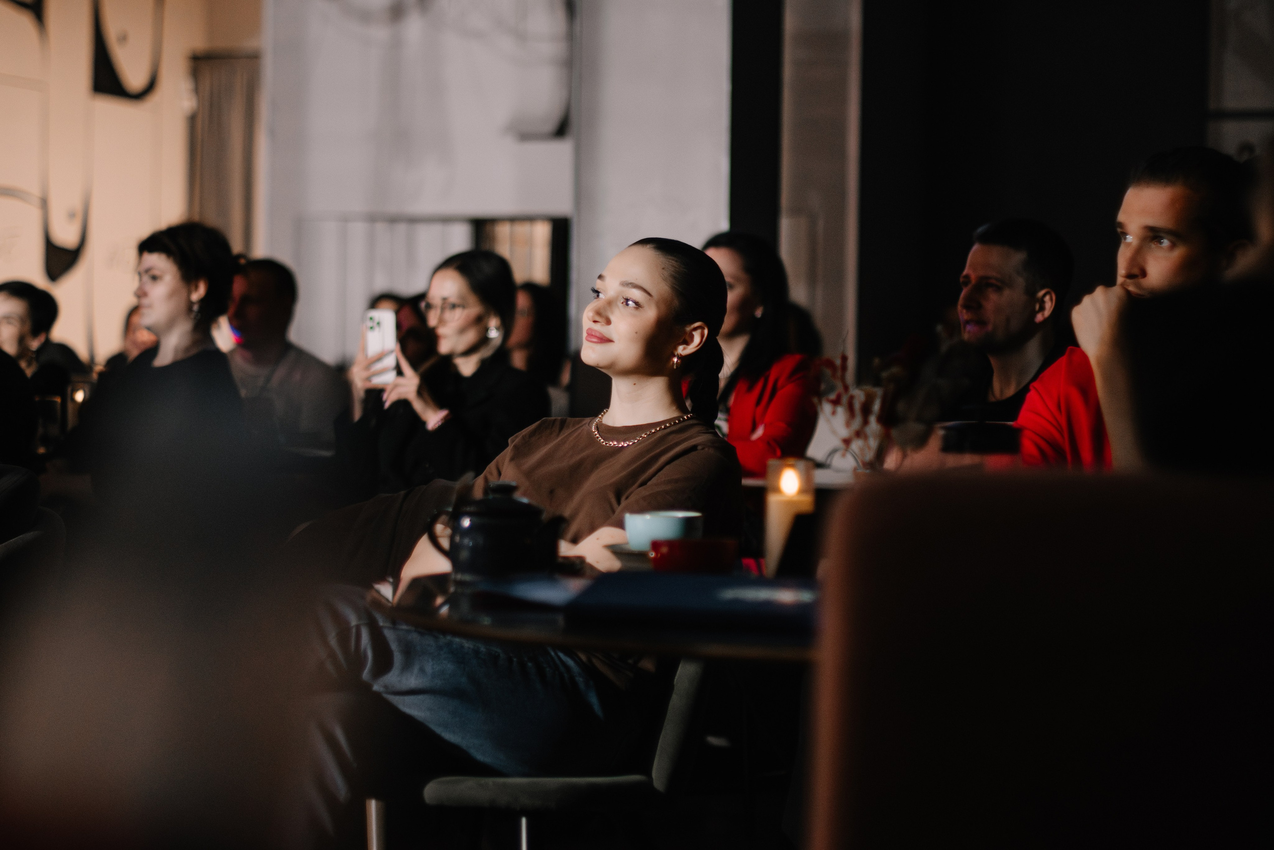 StandUp с Наташей Красновой. 1 апреля в Sketch. Фотограф в Челябинске Любовь Денисенко
