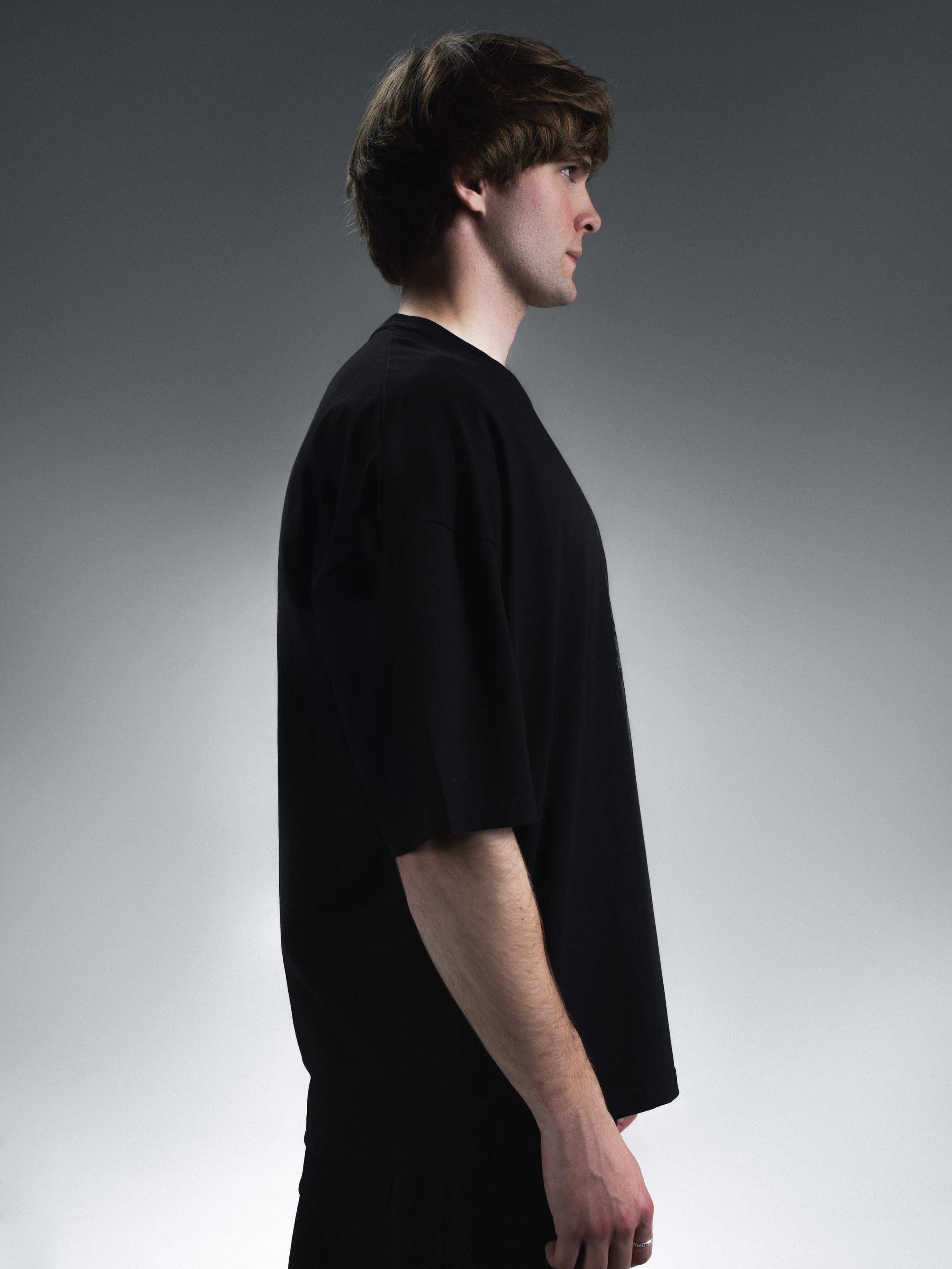 КАТАЛОГ | серый фон. RUNA production — стильные съемки для брендов