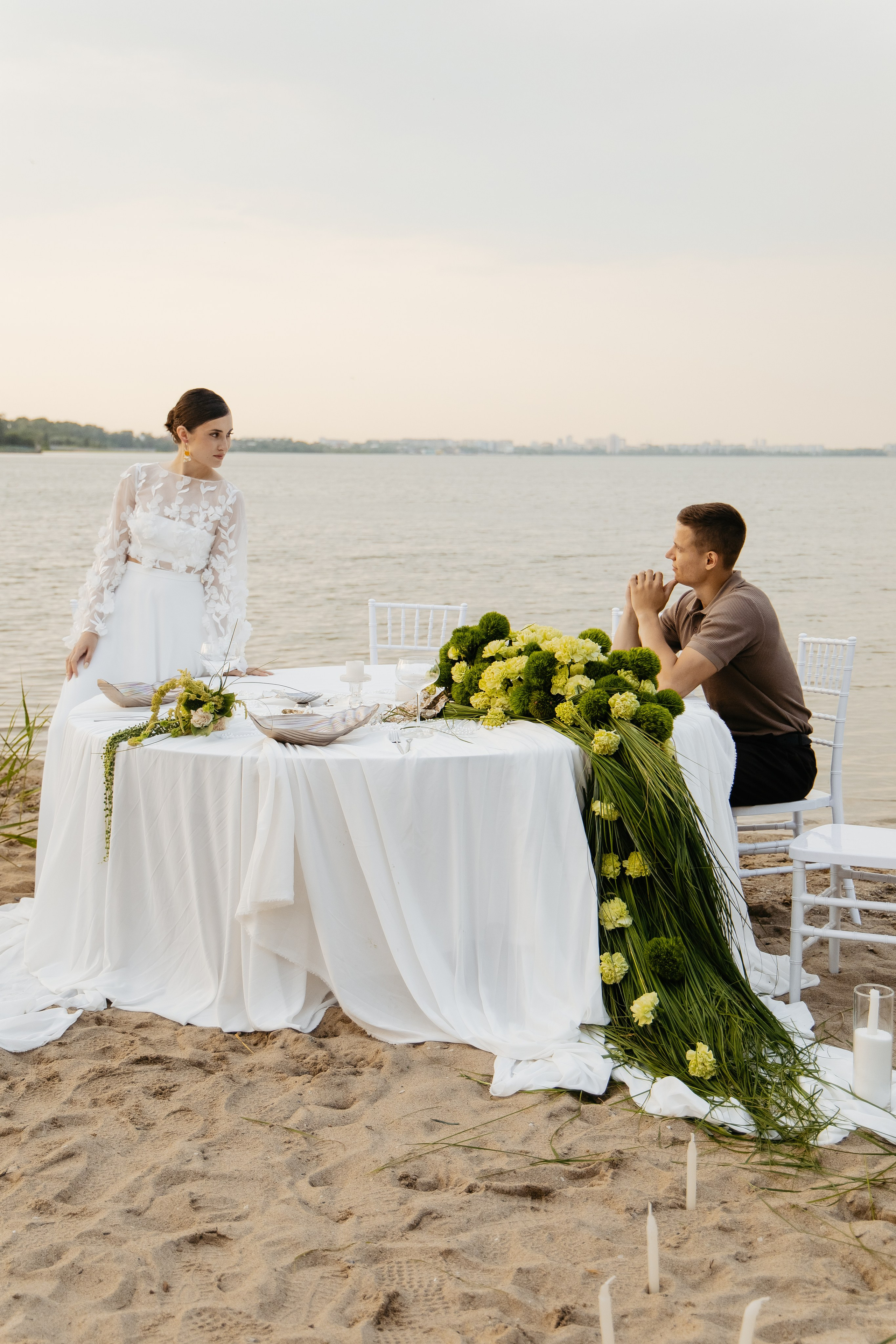 Съемка на берегу|Кирилл и Арина. Свадебный фотограф Челябинск Зиненко Виктория