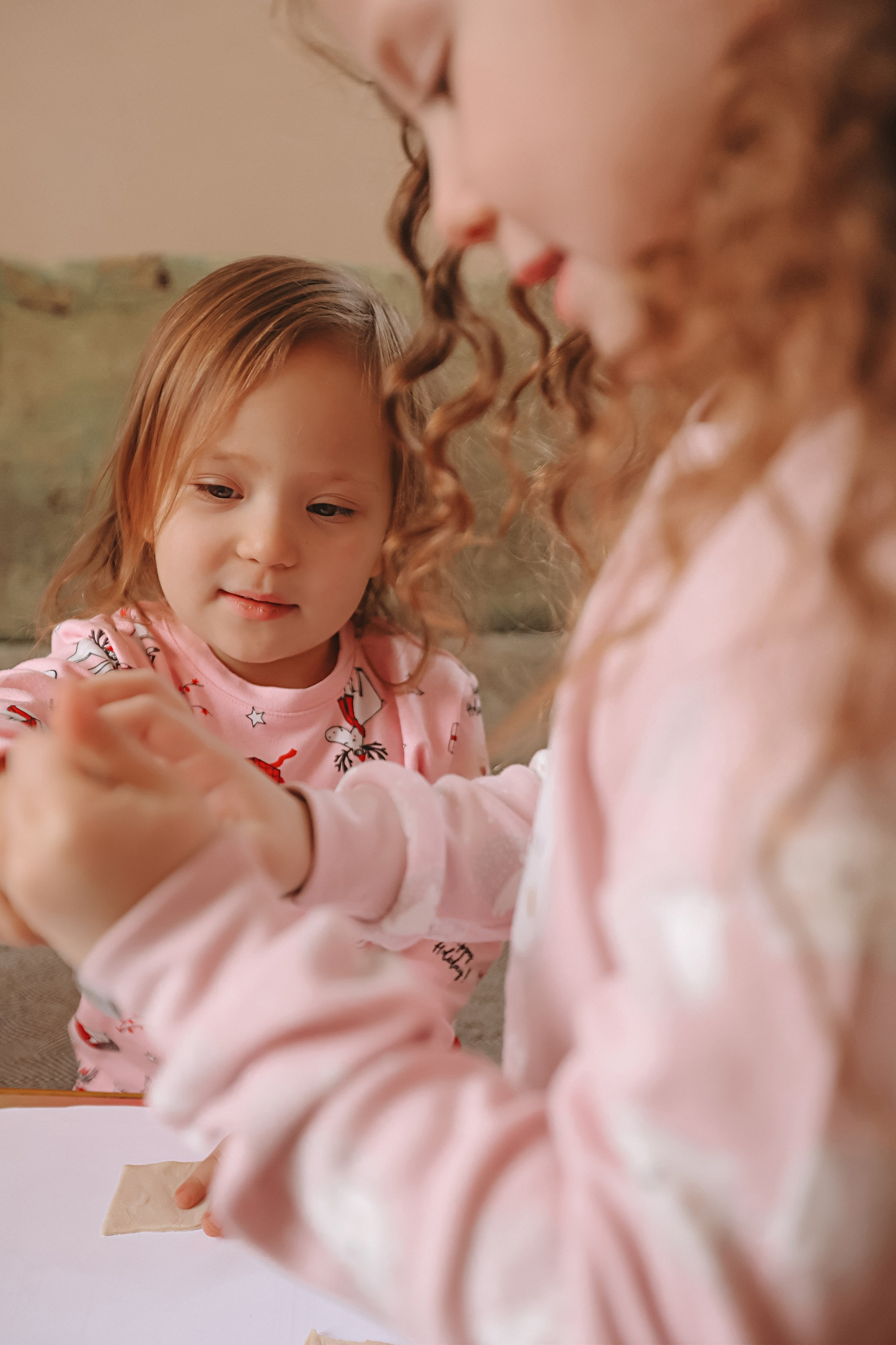 Большая семья репортаж. Семейный фотограф Тюмень, фотограф на роды Салмина Мария