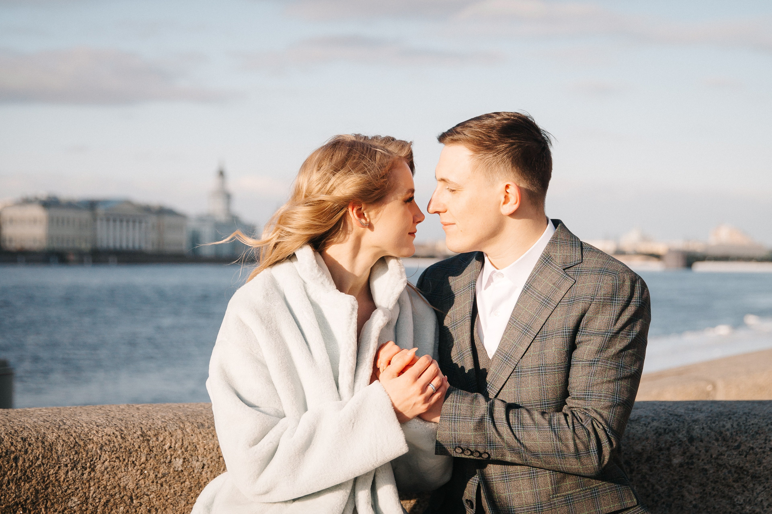 ДВОРЕЦ № 1 | Март, Исаакий, Английская набережная. Свадебный фотограф в Санкт-Петербурге Полина Корзухина
