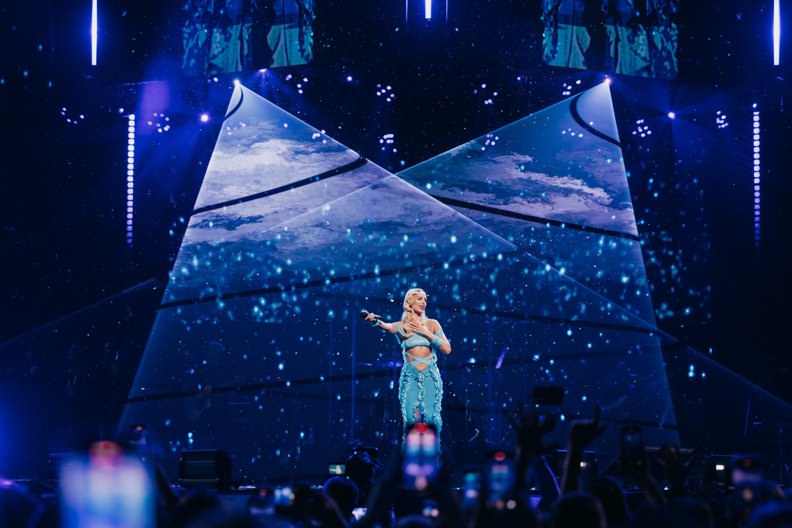 Ханна Трибьют Валерии в Live Arena