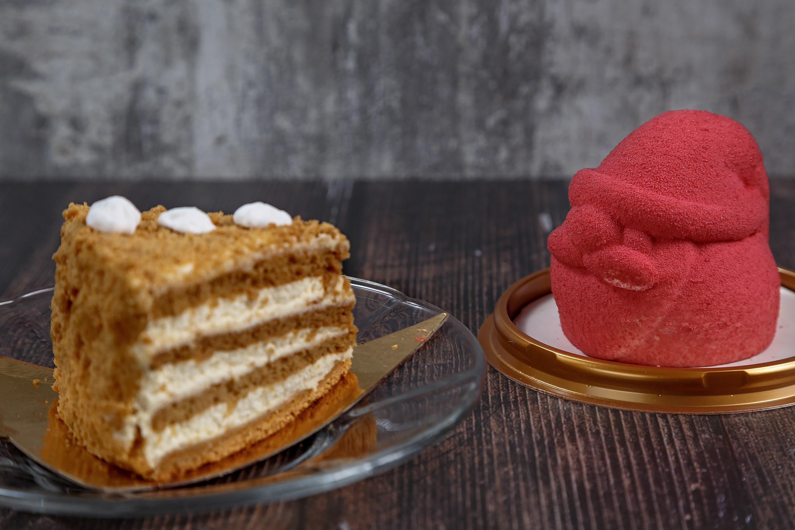 пирожное кофейни-кондитерской Konfi