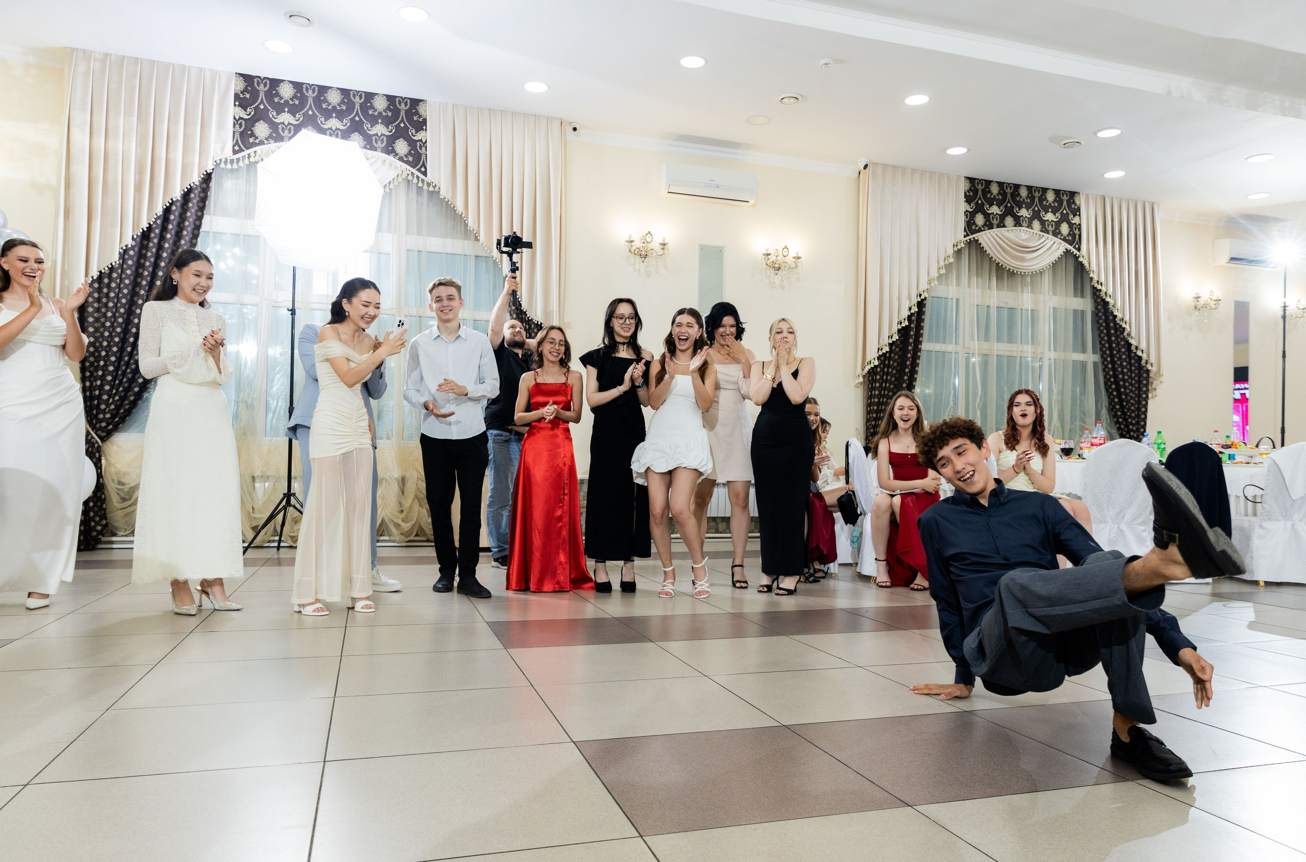 Школа № 10. Выпускной, 11 «А» класс