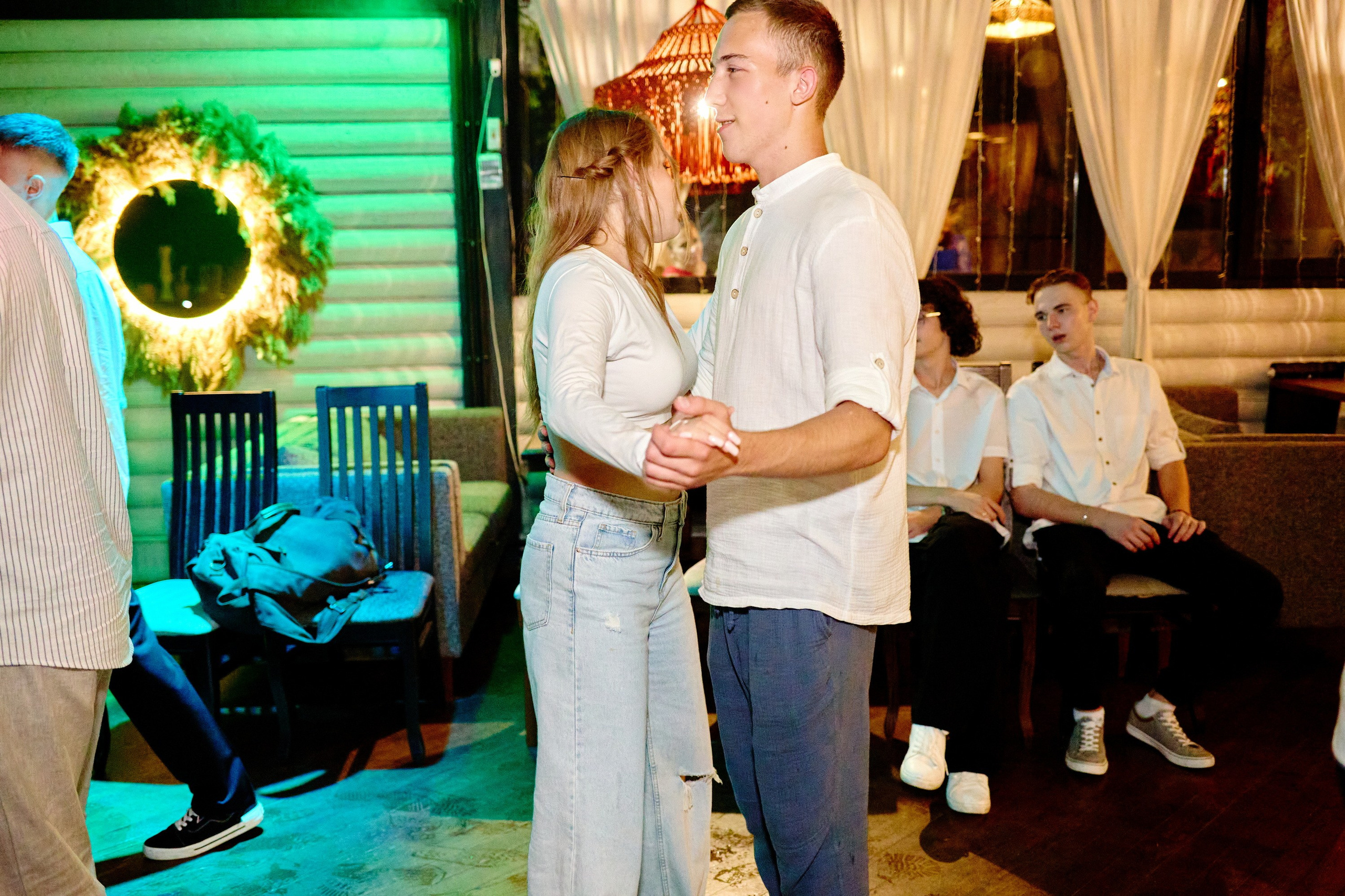 Выпускной 35 Сош. Фотограф Выпускные альбомы Таганрог Сергей Коробченко