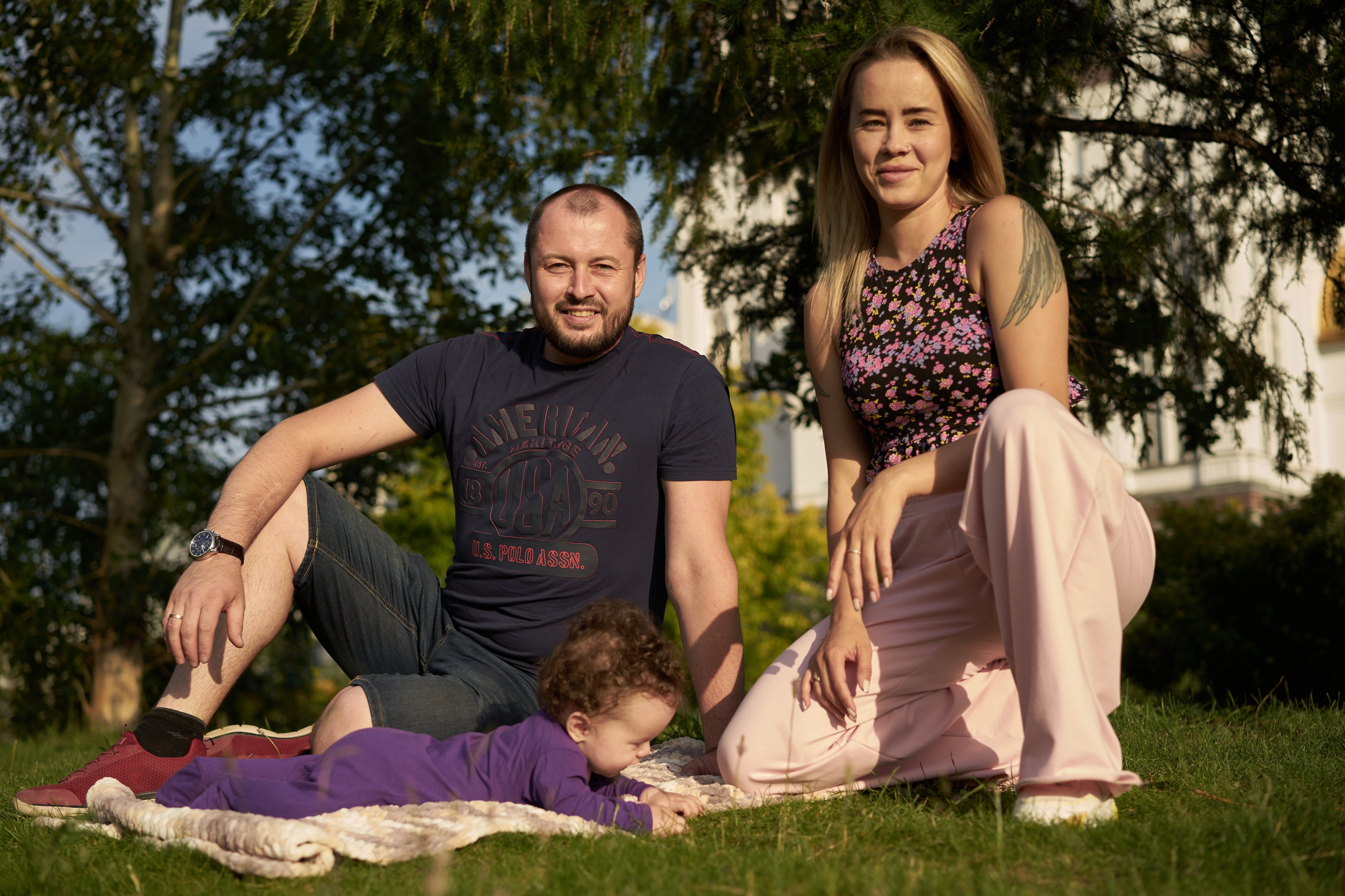 Семейная фотосессия летом на улице. Фотограф Екатеринбург Кокшарова Александра