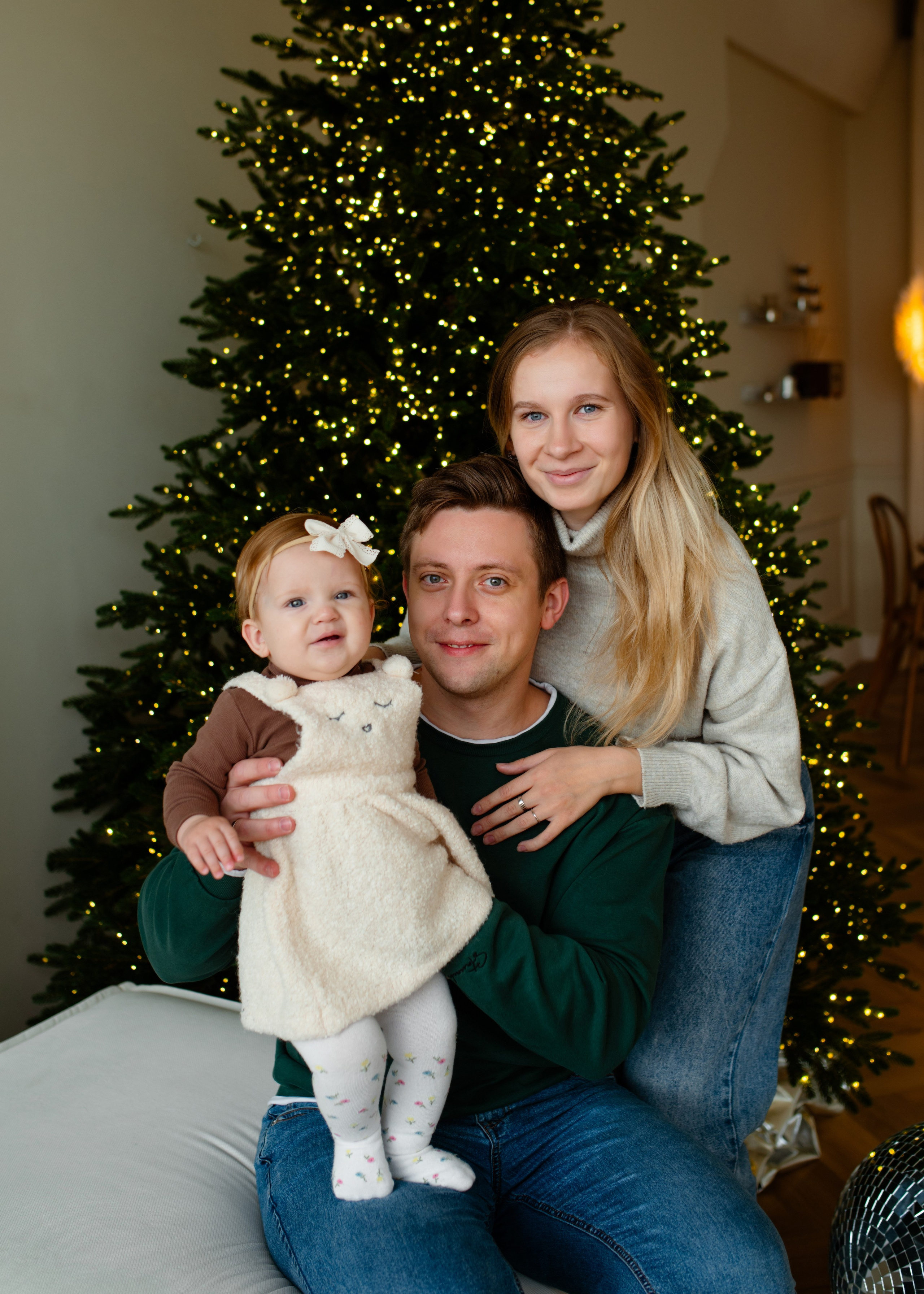 Василиса, Анастасия и папа. Форест студия. Свадебный фотограф в городе Минск Крохмалюк Анна