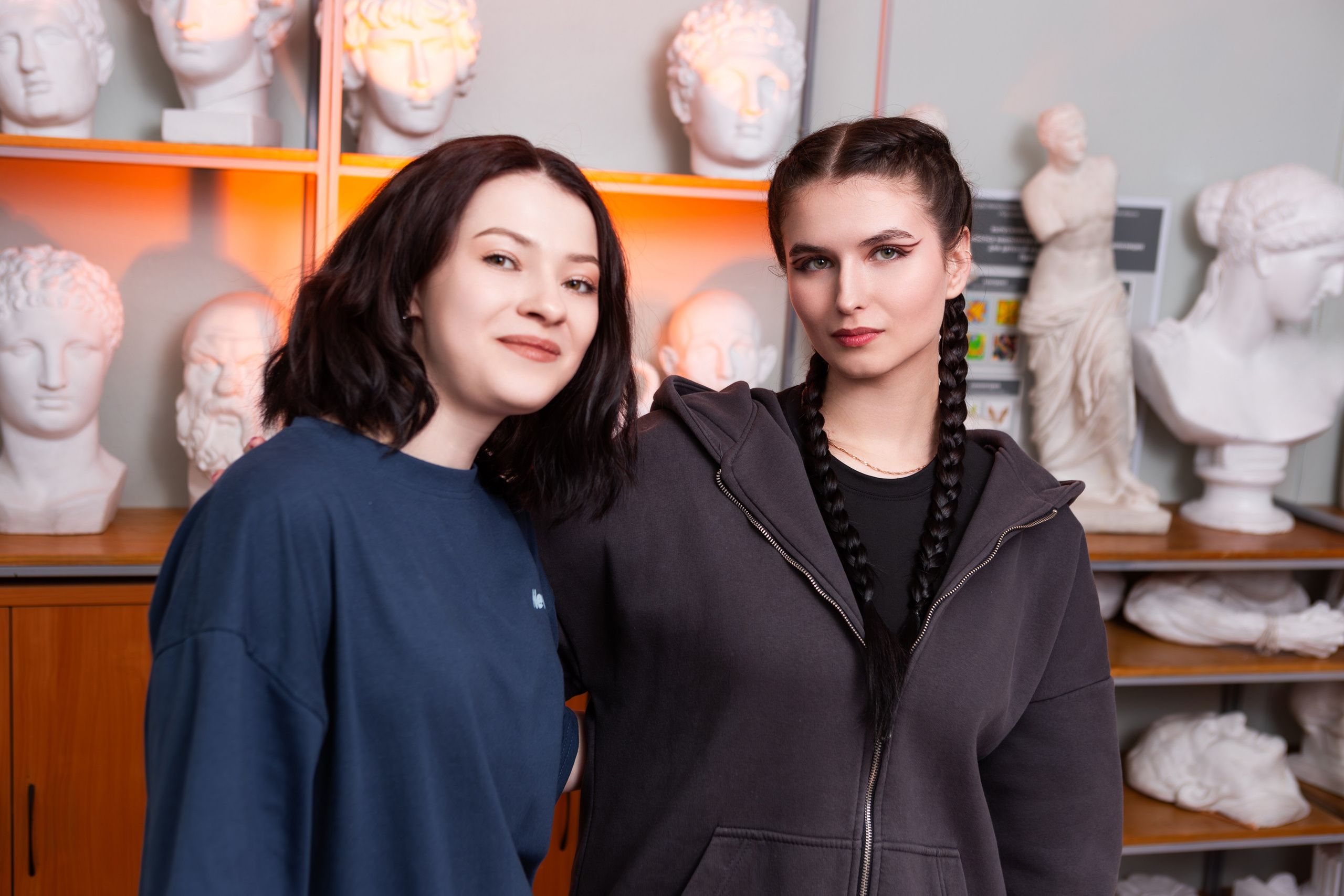 ФОТОСЕССИЯ В АУДИТОРИИ ДЛЯ БУДУЩИХ УЧИТЕЛЕЙ — выпускников Чернского профессионально-педагогического колледжа. ТВОЙ АЛЬБОМ / ТВОИ ПРАВИЛА