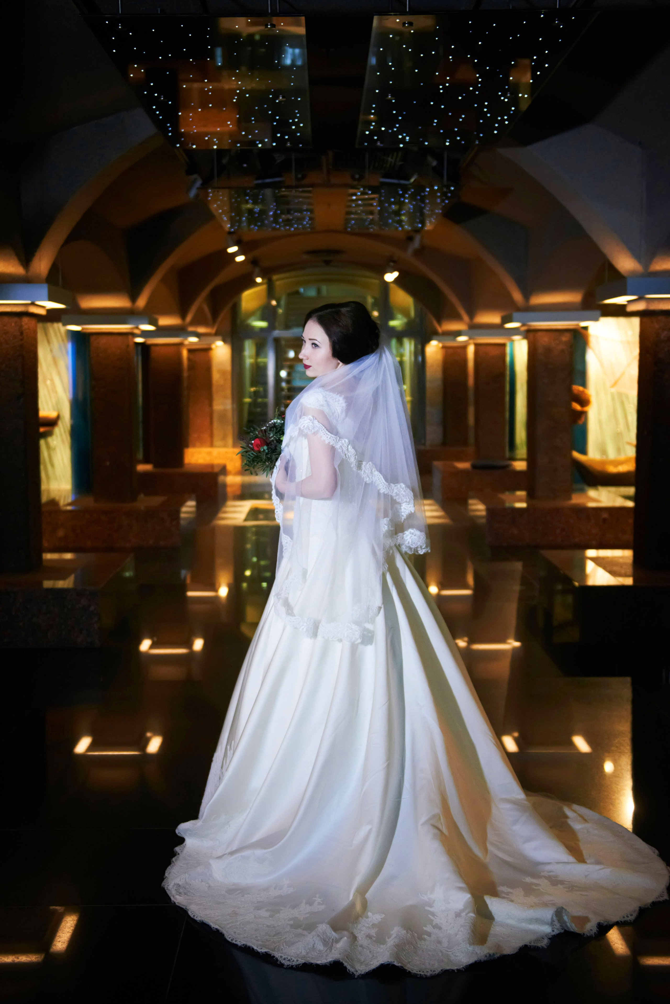 Индира и Дмитрий (свадебная фотосессия в Ботаническом саду и в фотостудии). Портретный, семейный и свадебный фотограф в Санкт-Петербурге и в Пушкине Ширяев Денис