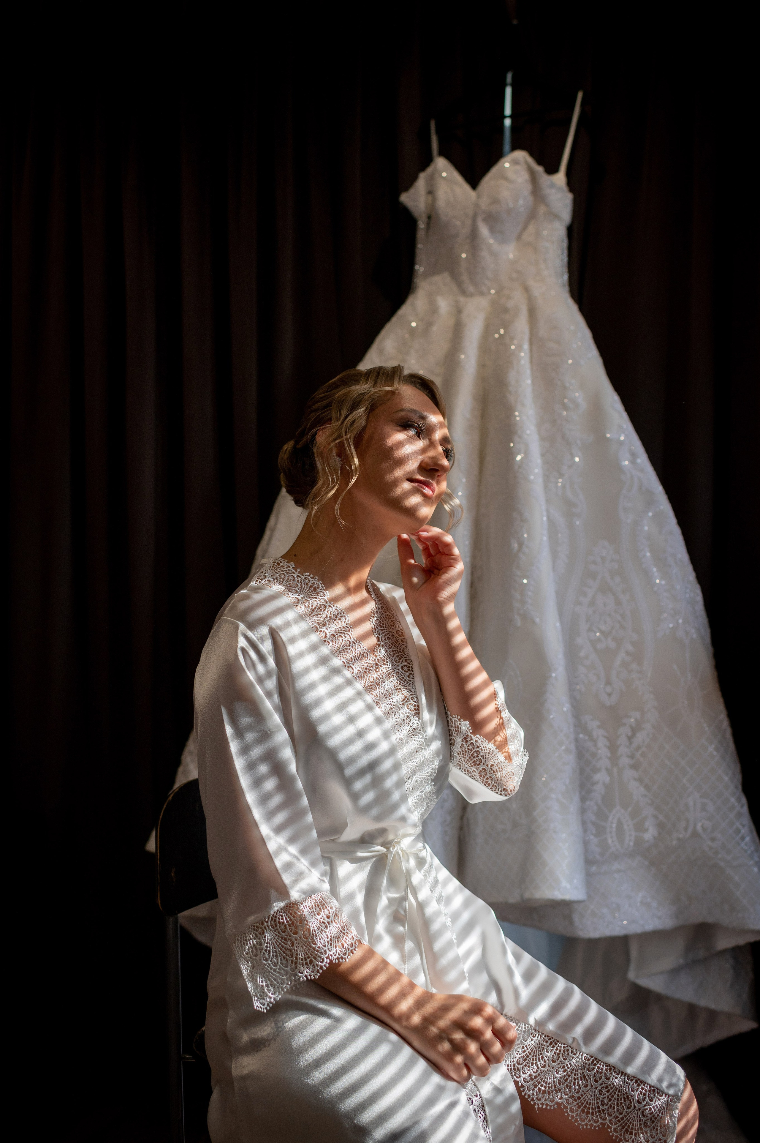 Анастасия и Игорь (фотосессия во Втором Дворце Бракосочетания, Польский сад, здание городской Ратуши). Портретный, семейный и свадебный фотограф в Санкт-Петербурге и в Пушкине Ширяев Денис