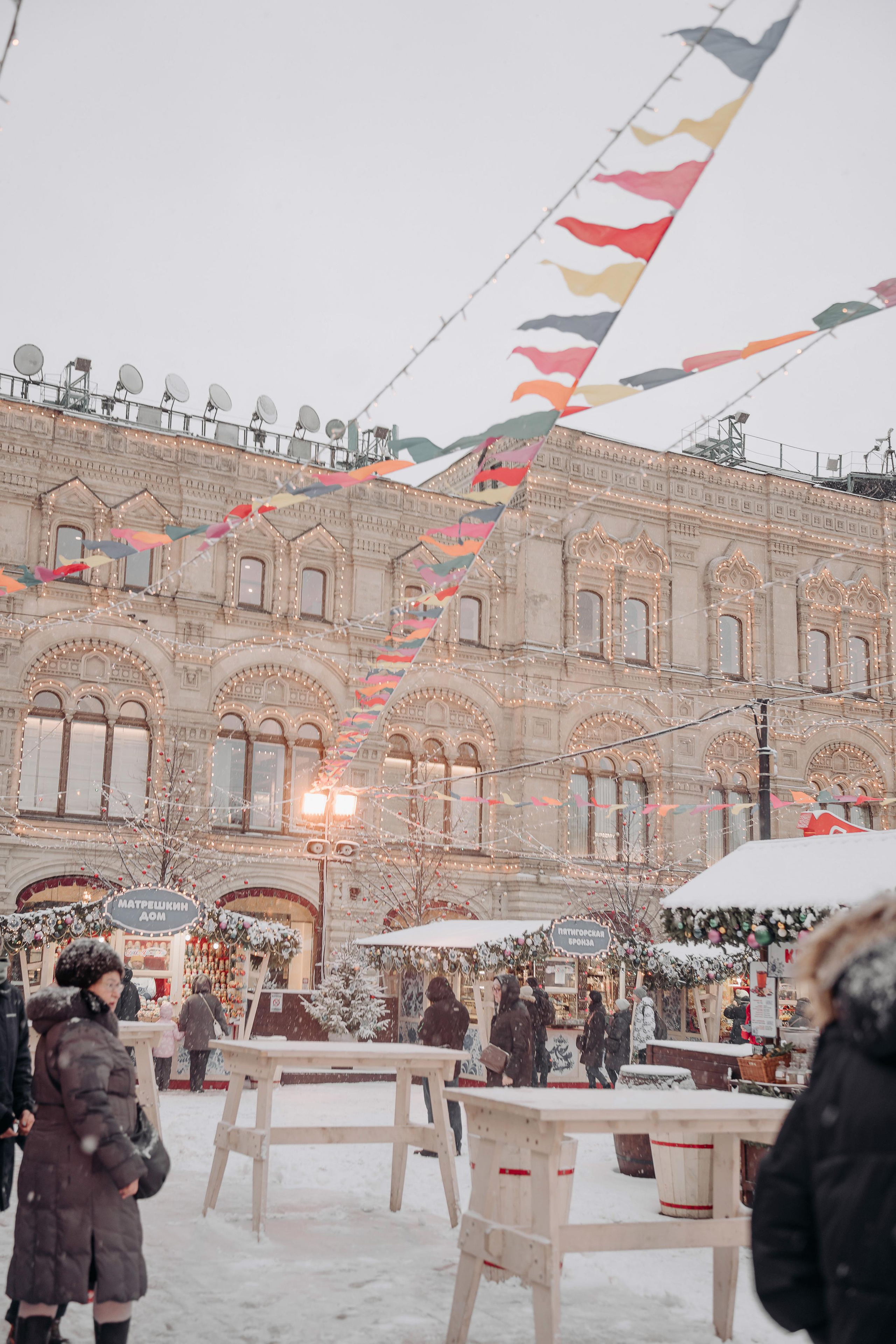 Новогодняя фотосессия на Красной площади для Мигеля и Марины