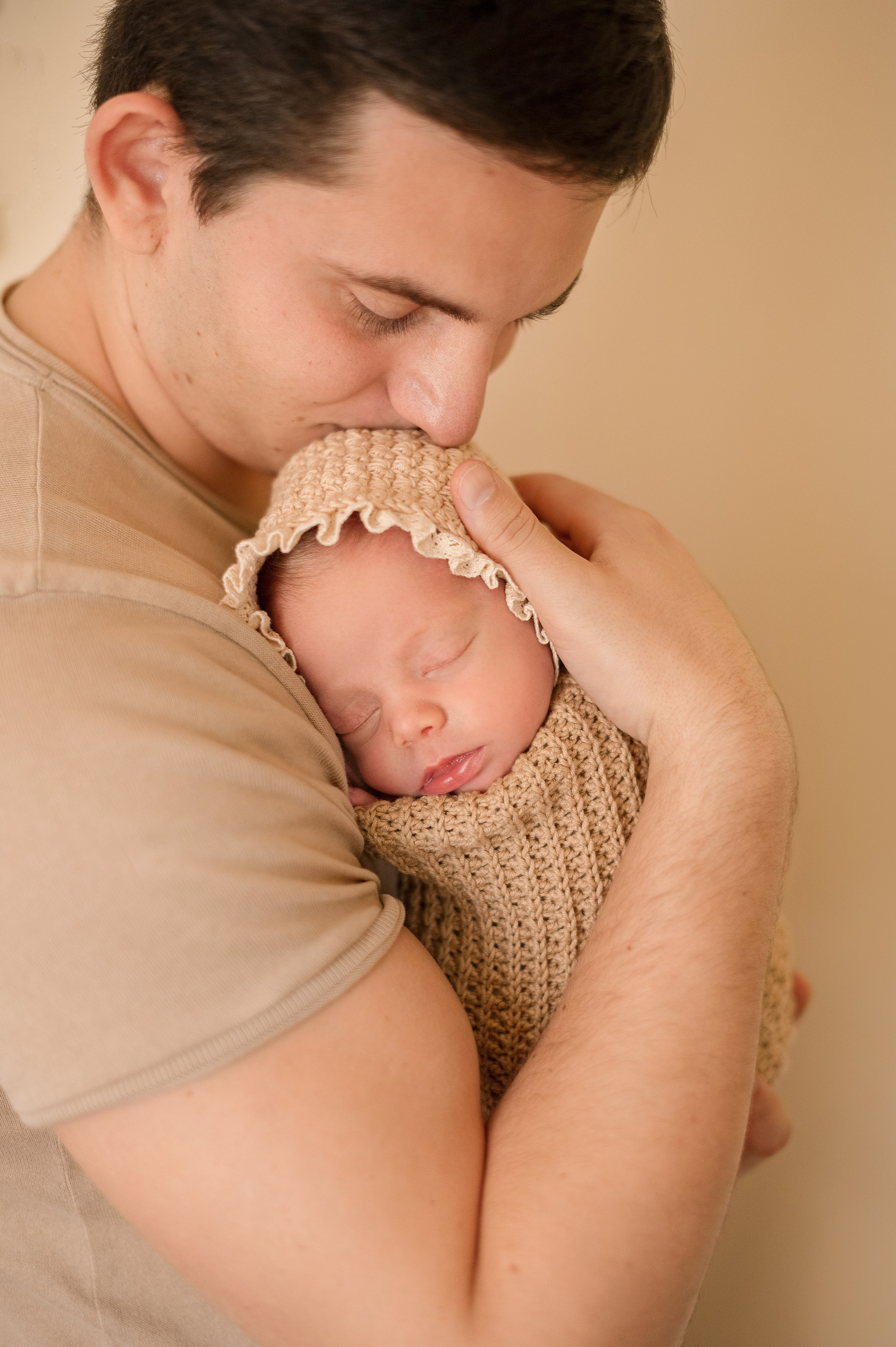 Кадры с родителями. Фотограф новорождённых в Сочи Наталия Дмитриева