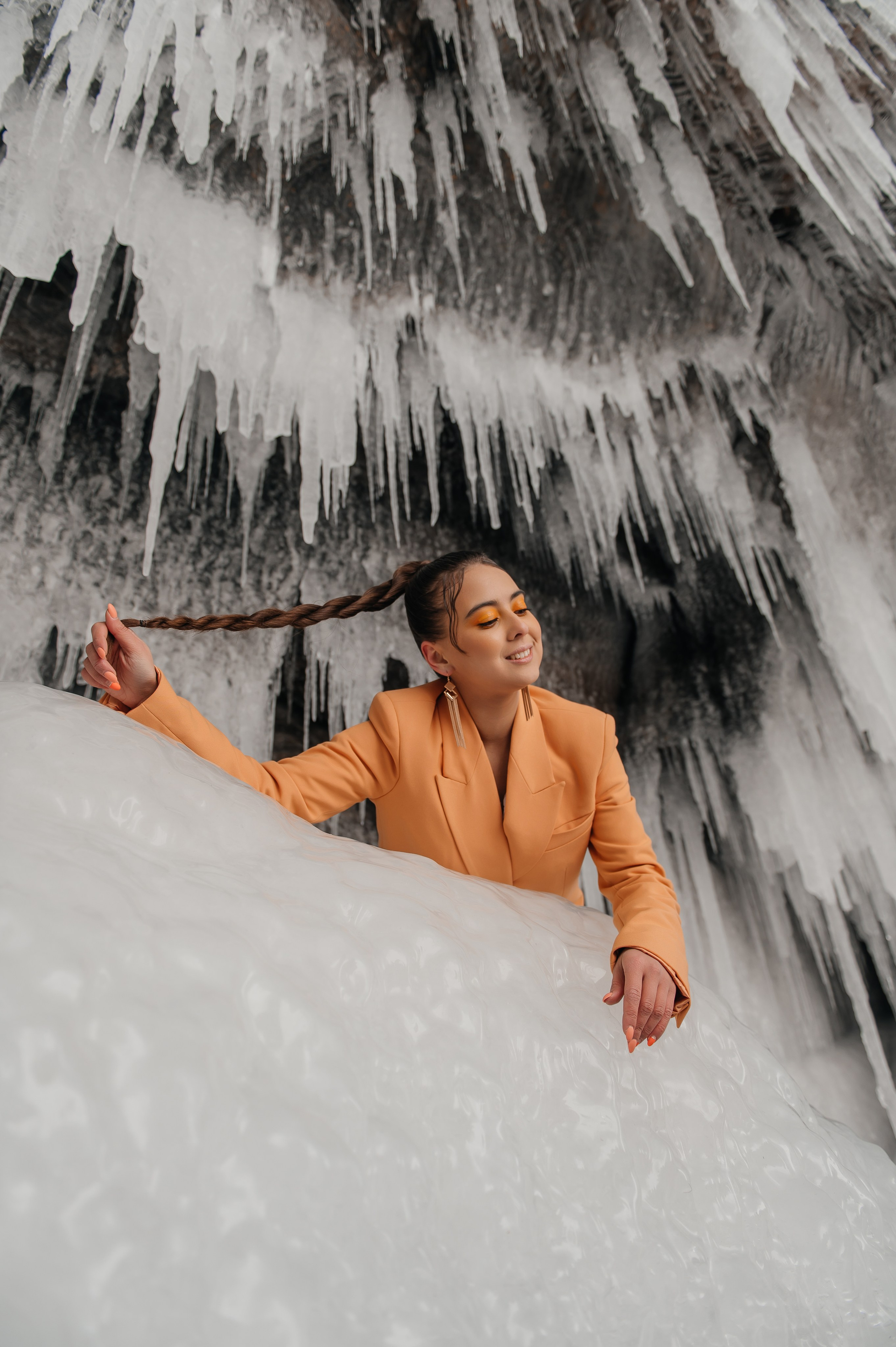 Женская съемка на Байкале. Фотограф Москва и Видеограф Москва