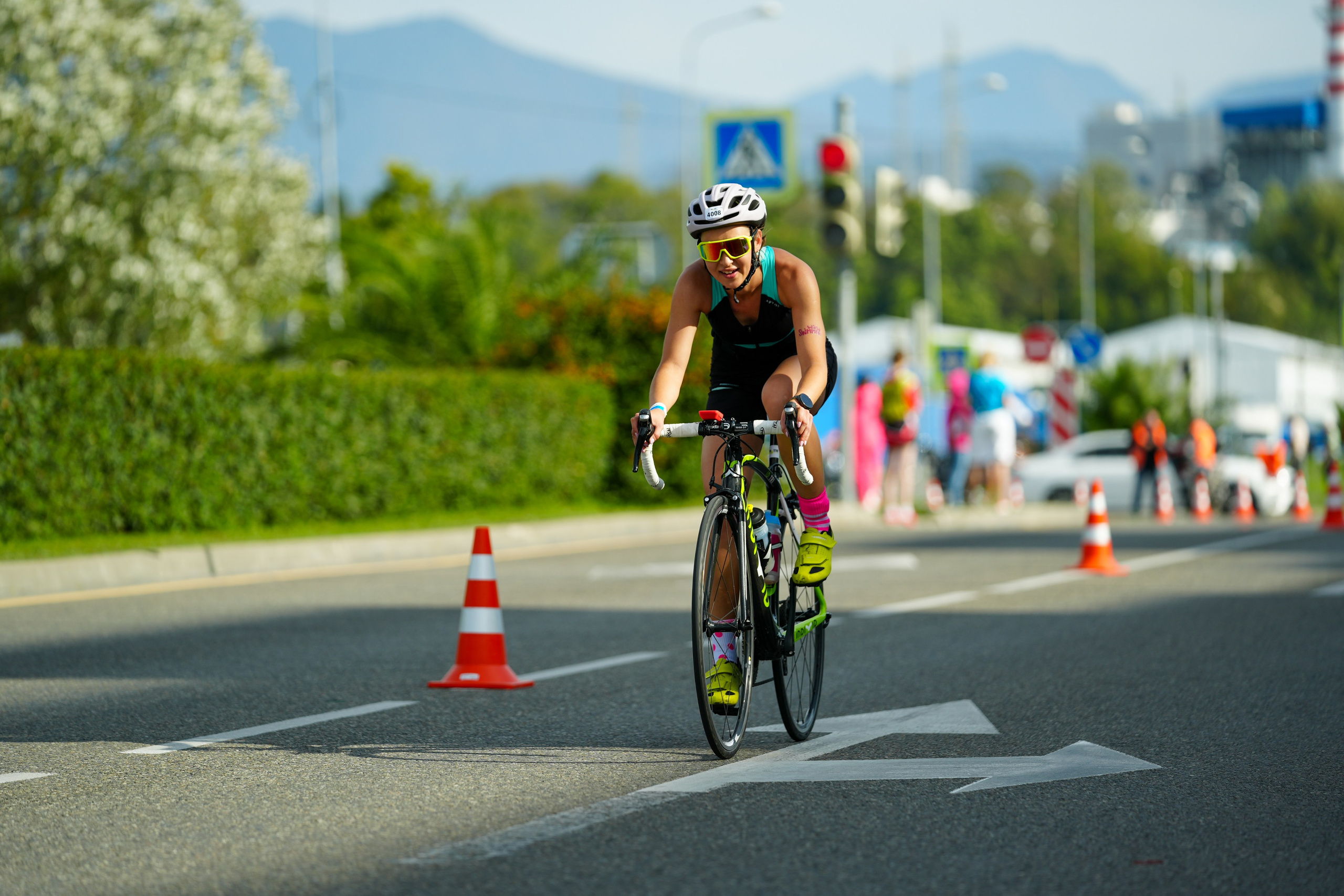 Фотоотчет партнерской интеграции для компании TELE2 на фестивале Ironstar. Репортажный фотограф в Красной Поляне и Сочи Павлюченко Екатерина