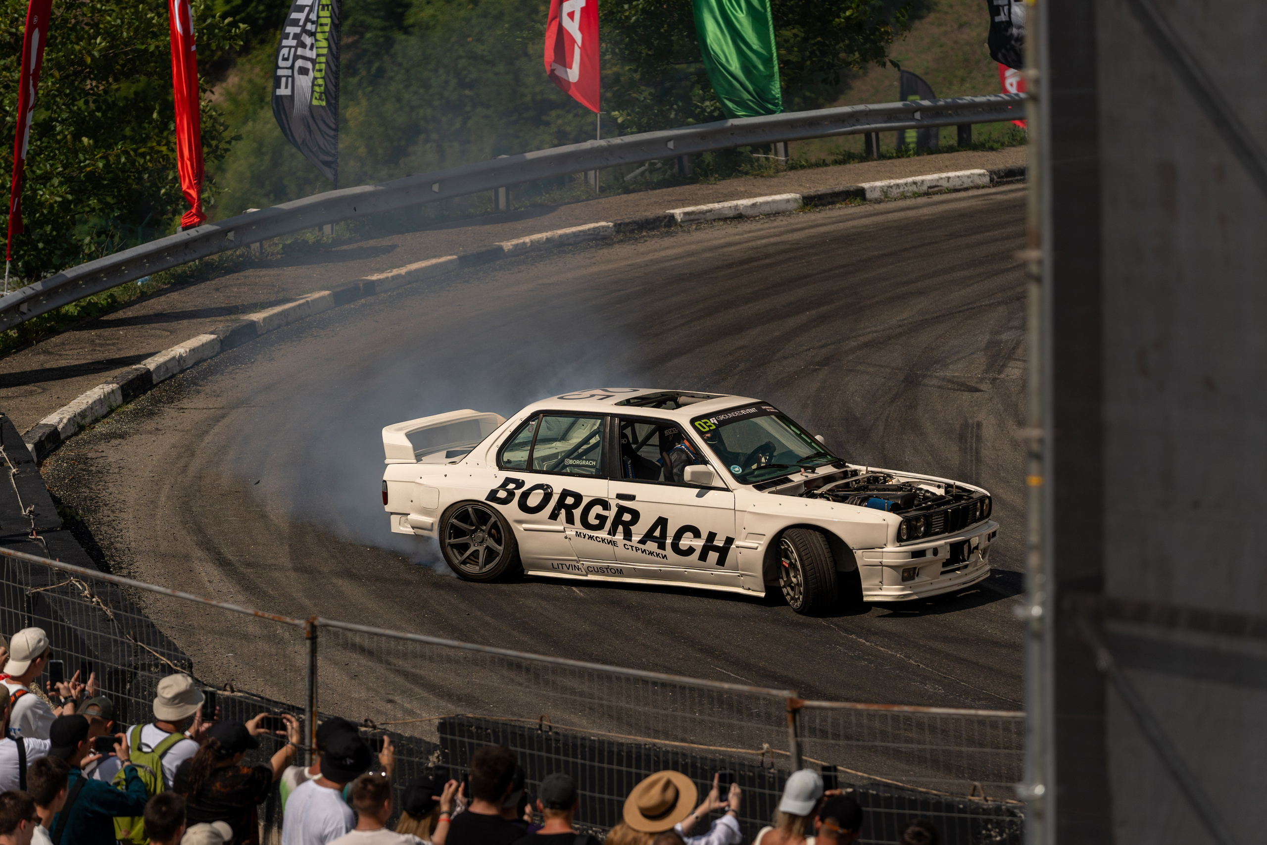 Автомобильные дрифт-гонки в рамках фестиваля Grounded 2024. Репортажный фотограф в Красной Поляне и Сочи Павлюченко Екатерина