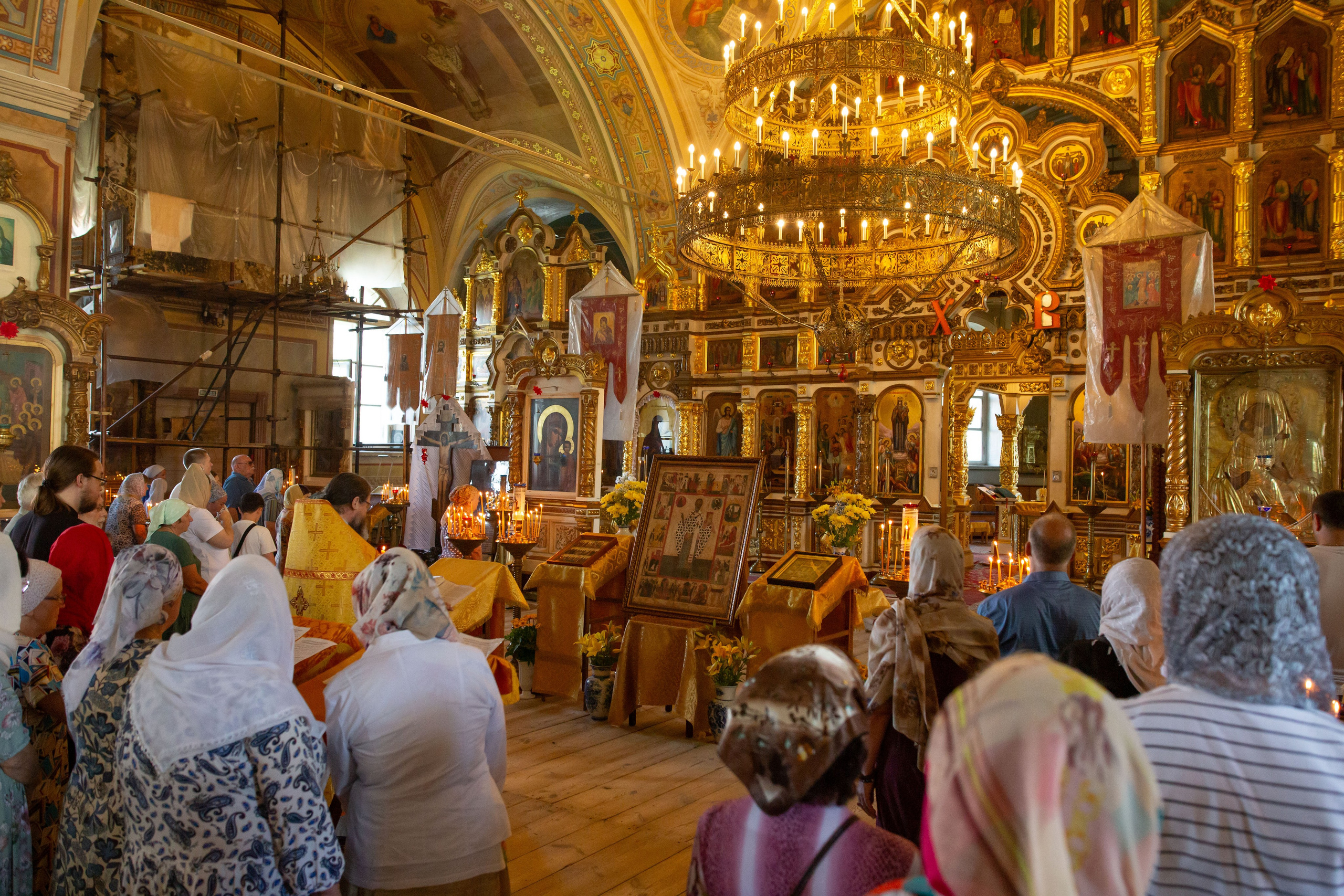 Молебен Николай Зарайсий с Ашитково Воскресенский храм. Семейный и детский фотограф Анна Петракова