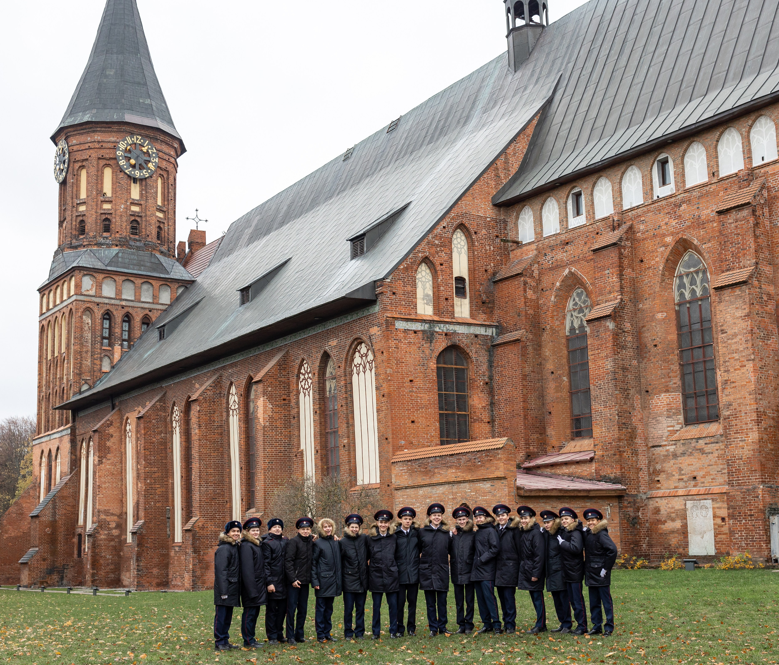 КАДЕТСКИЕ КЛАССЫ. LiveBook39 — студия выпускных альбомов Светланы Микишаниной в Калининграде