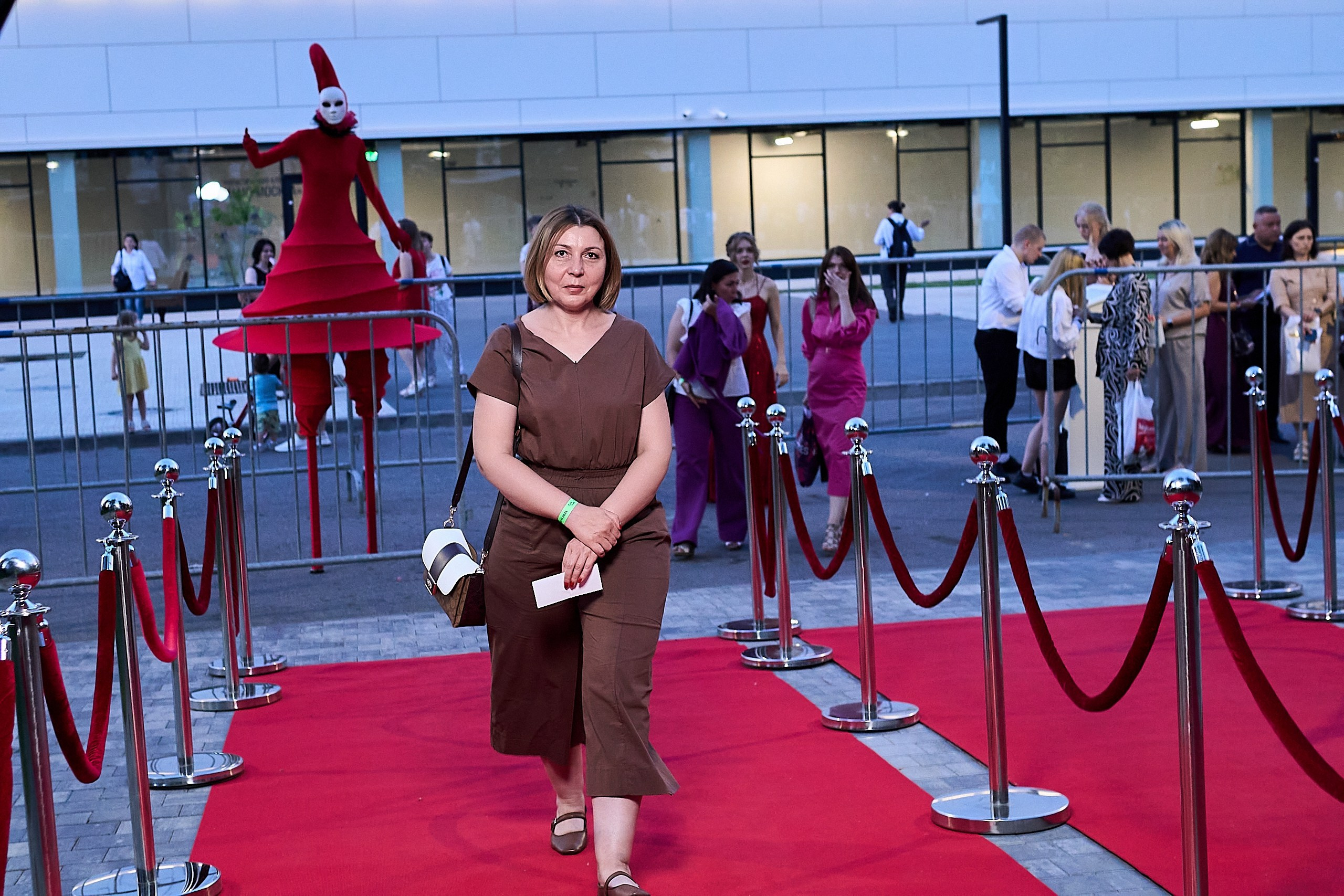 Выпускной 2024 концертный зал Академия ВТБ. Фотограф и Видеограф в Москве. Олег Корушев