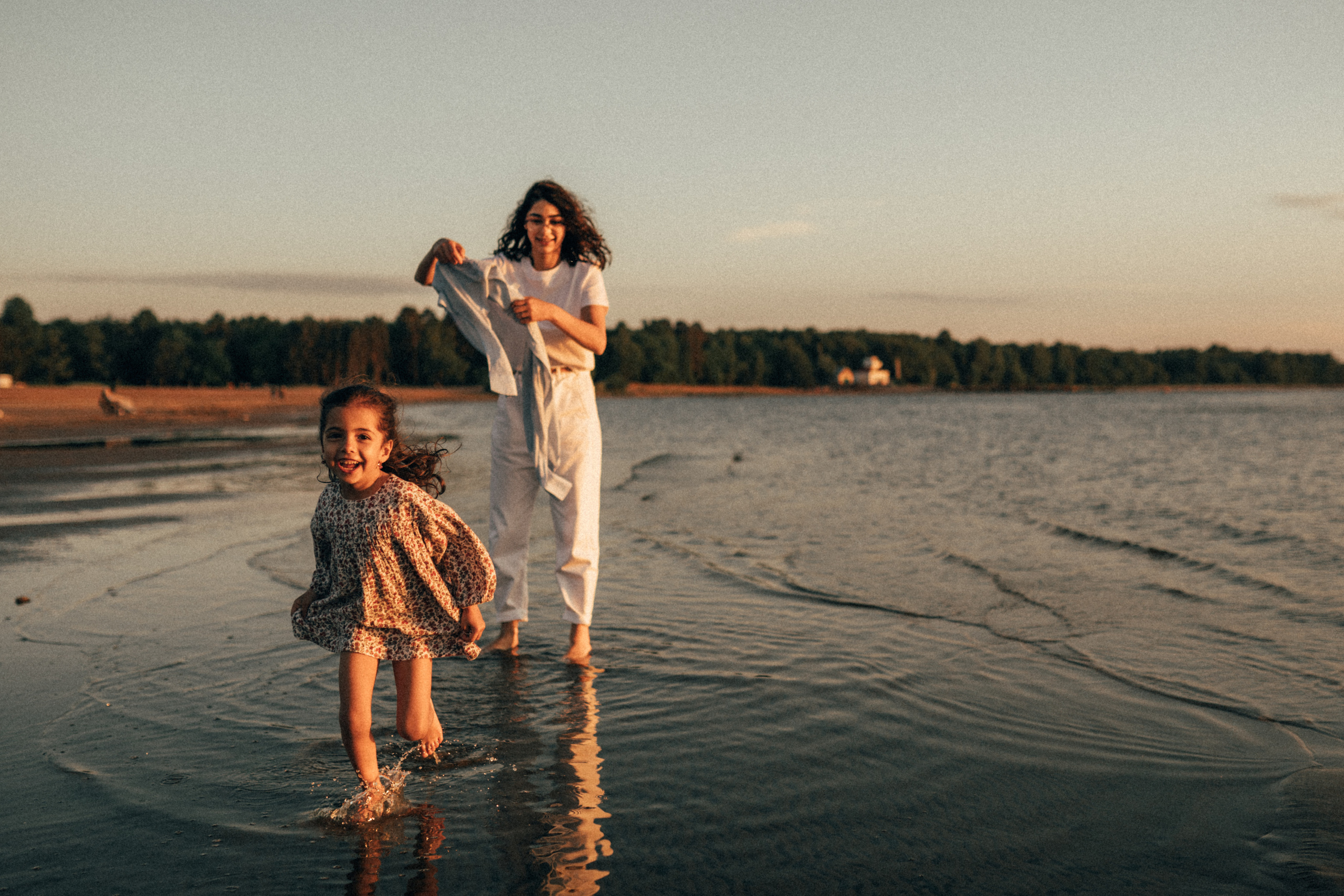 Сабина и Амина, июль 2021. Семейный фотограф Санкт-Петербург СПб Митрофанова Ольга