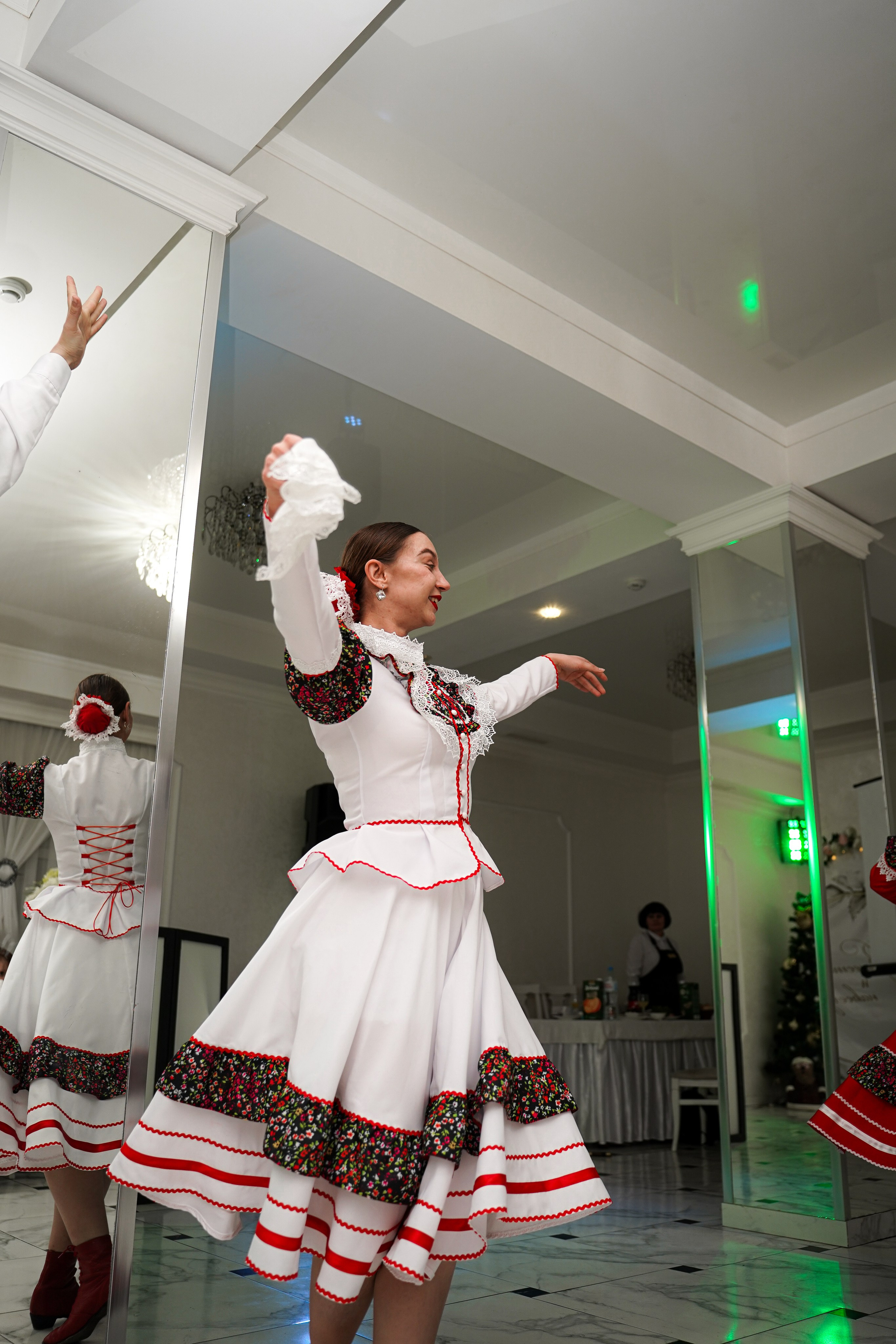 Свадебный банкет в ресторане «Верона». Свадебный фотограф в Ростове-на-Дону. Таинство Крещения и Венчания, семейные фотосессии. Алёна Чёботова