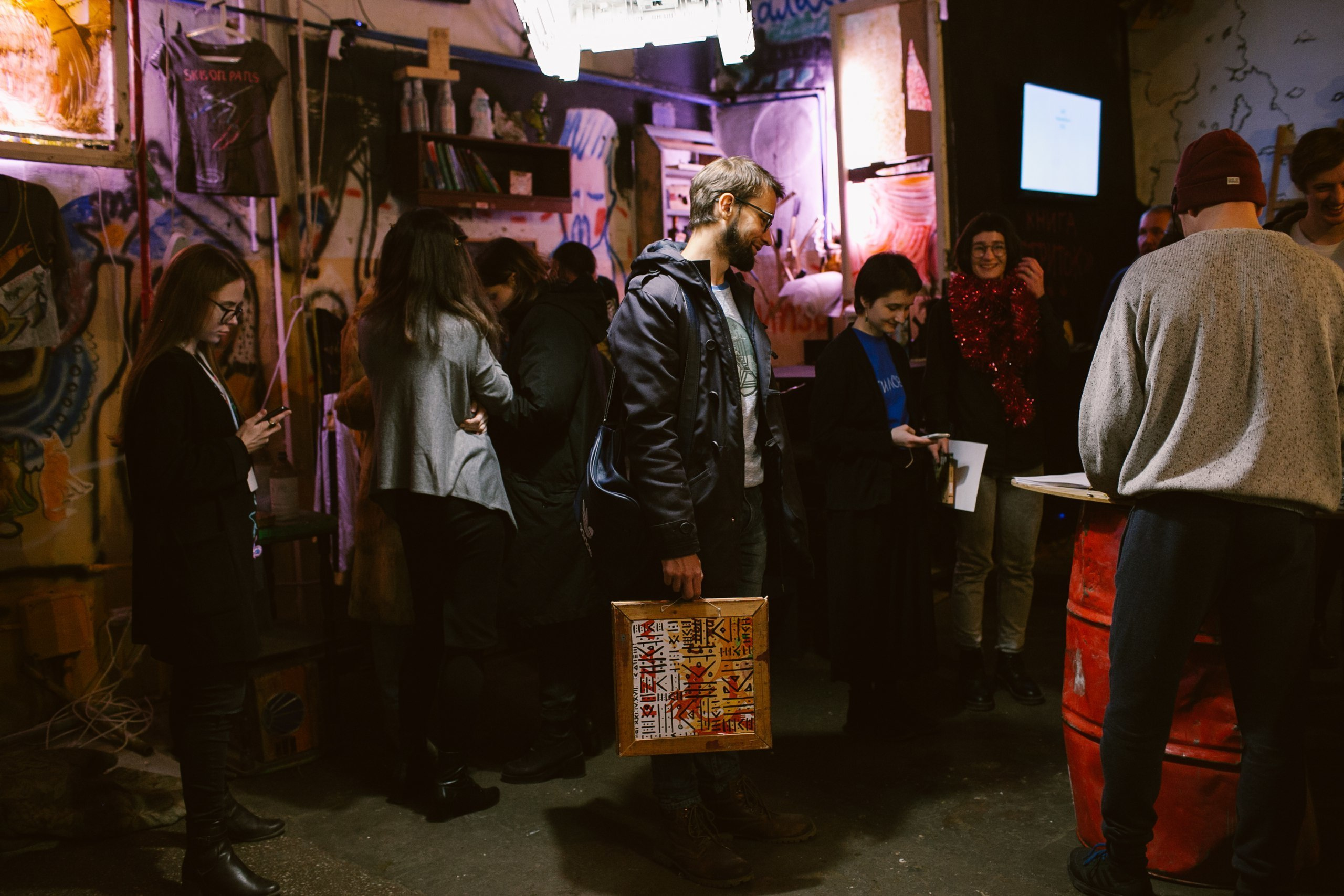 Акцион Кости. Акцион Кости - это игра на произведения искусства