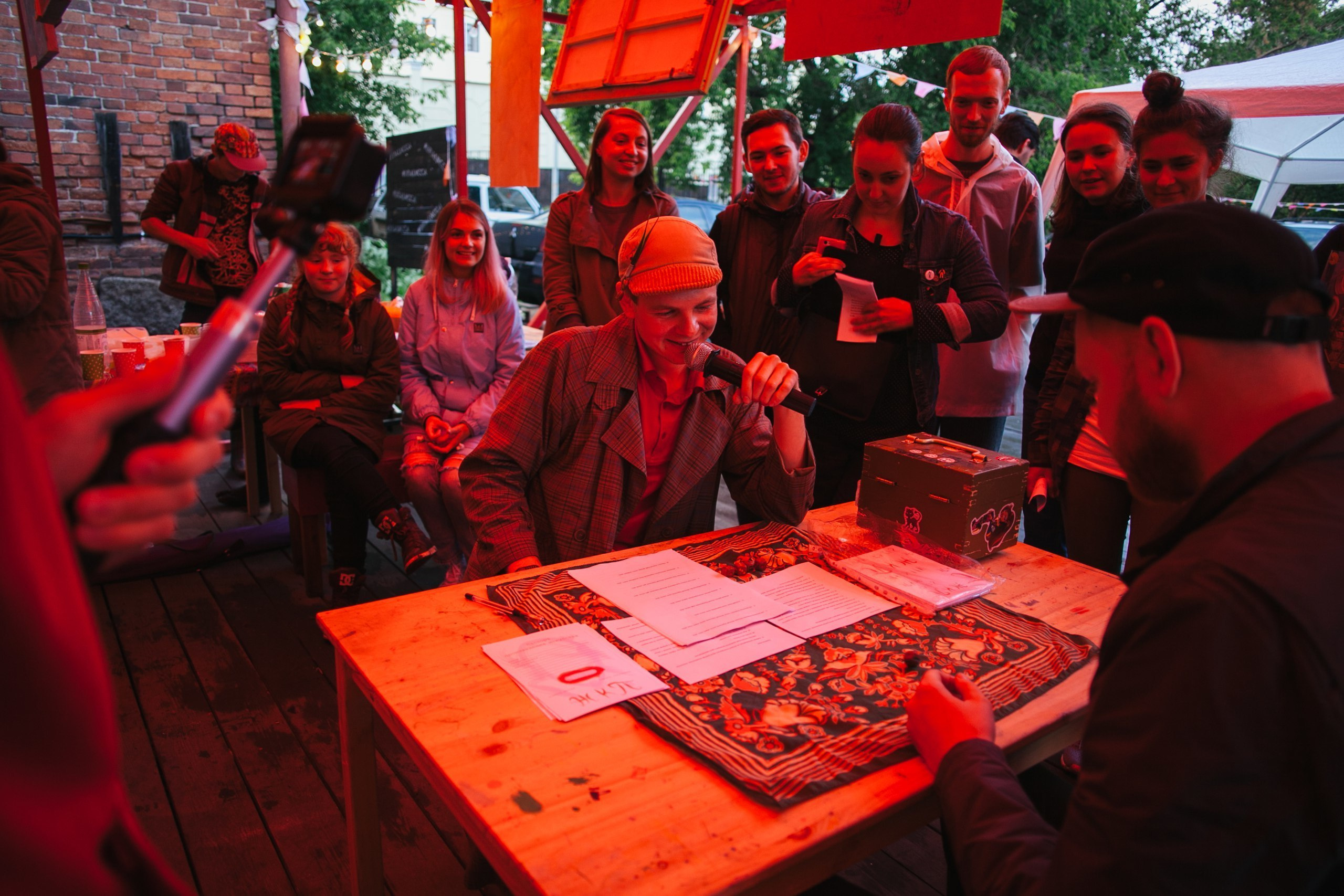 Акцион Кости. Акцион Кости - это игра на произведения искусства