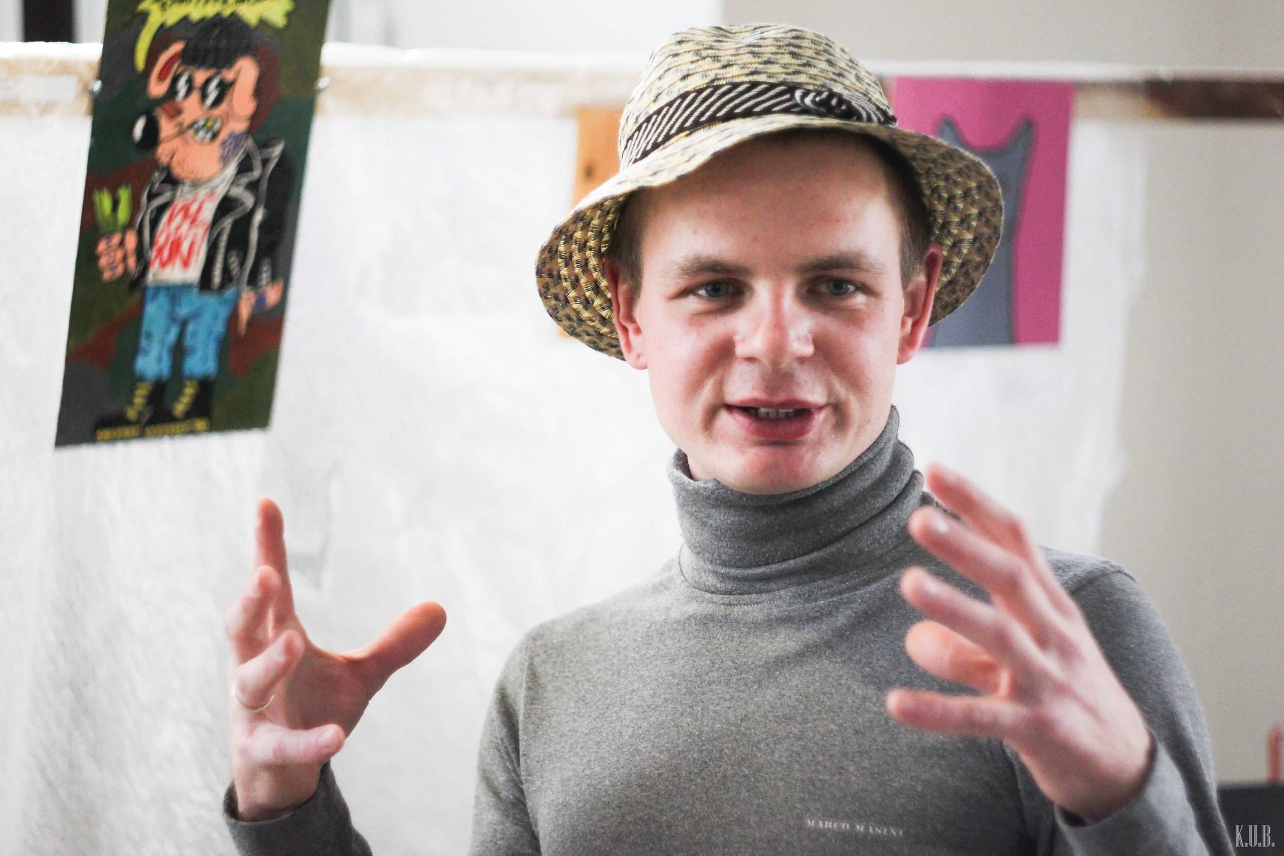 Акцион Кости. Акцион Кости - это игра на произведения искусства