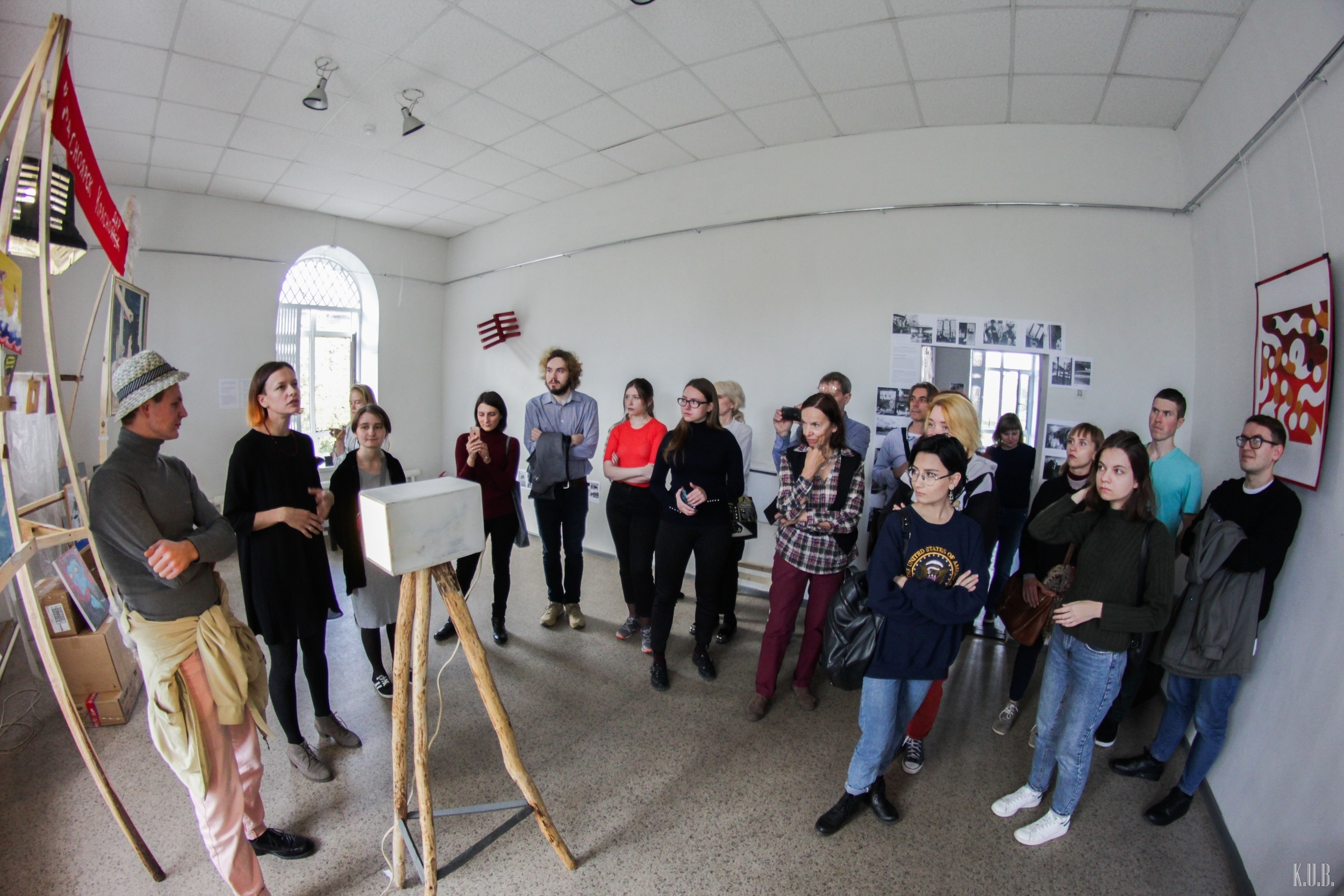 Акцион Кости. Акцион Кости - это игра на произведения искусства