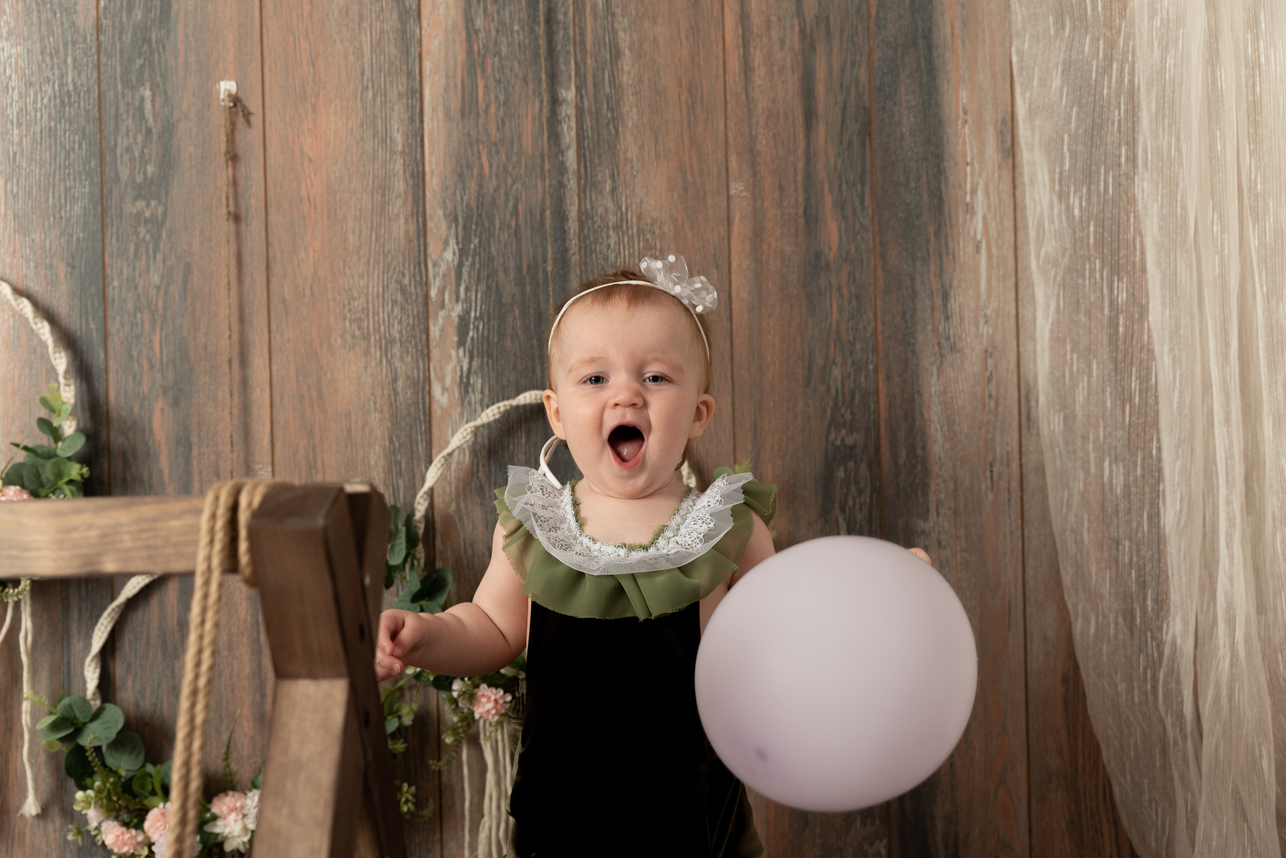 Годовасие «Всё включено» малышка Милана. Фотограф новорожденных в Нижневартовске Лара Курдюкова