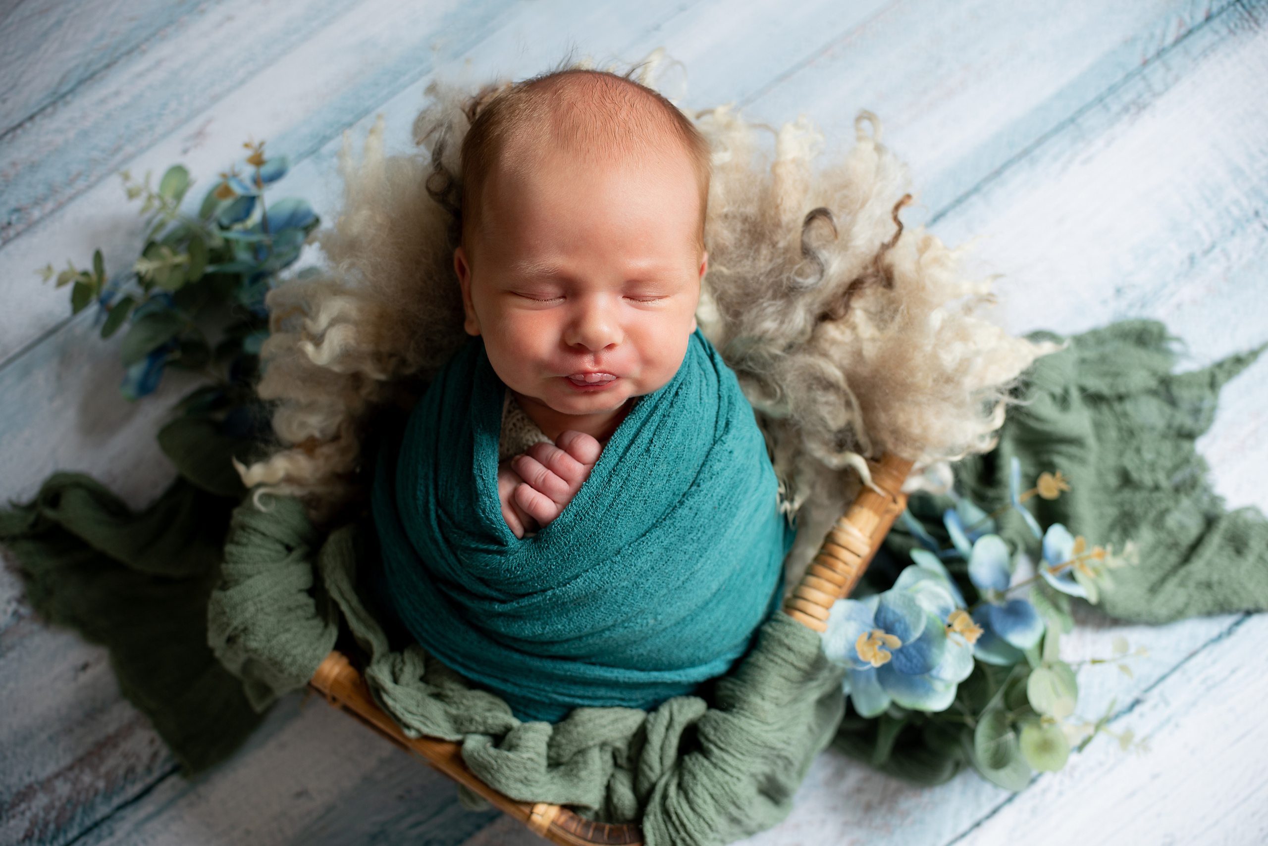 Фотограф новорожденных в Нижневартовске Лара Курдюкова