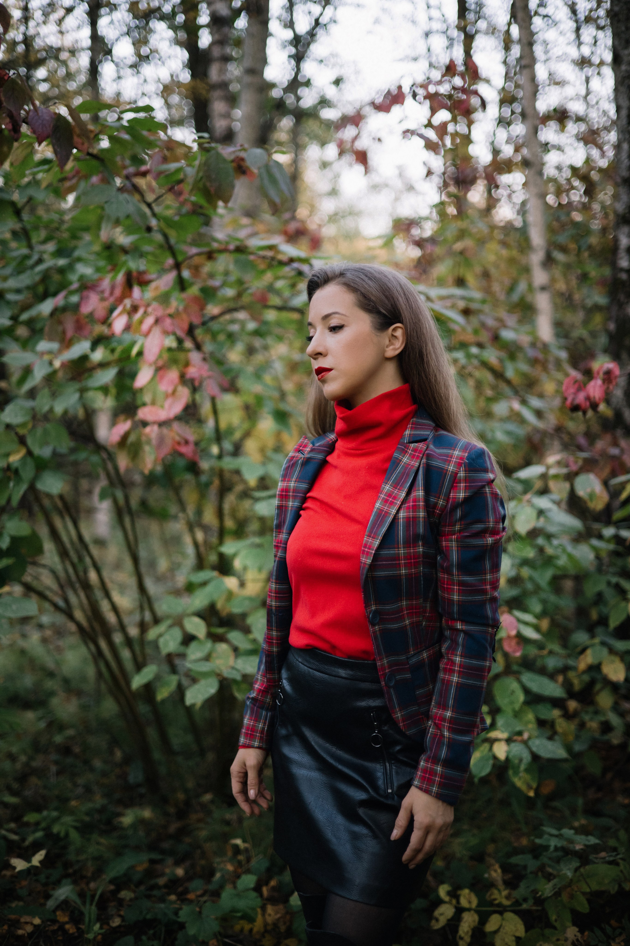 Евгения в лесу. Сказочный фотограф для Вас и Вашей семьи