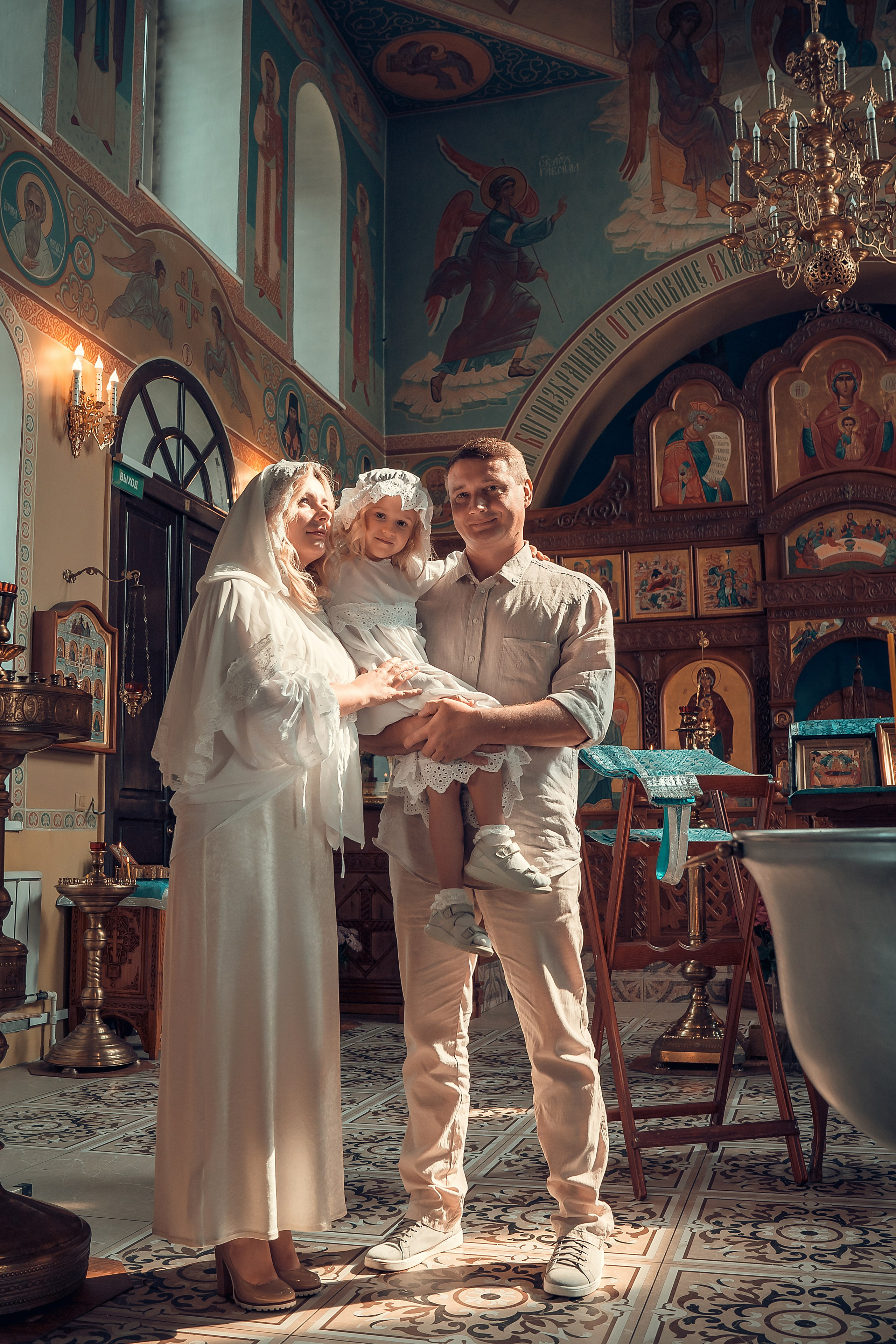 Крещение Даны. Фотограф на Крещение и Венчание в Красноярске Рамазанова Юлия