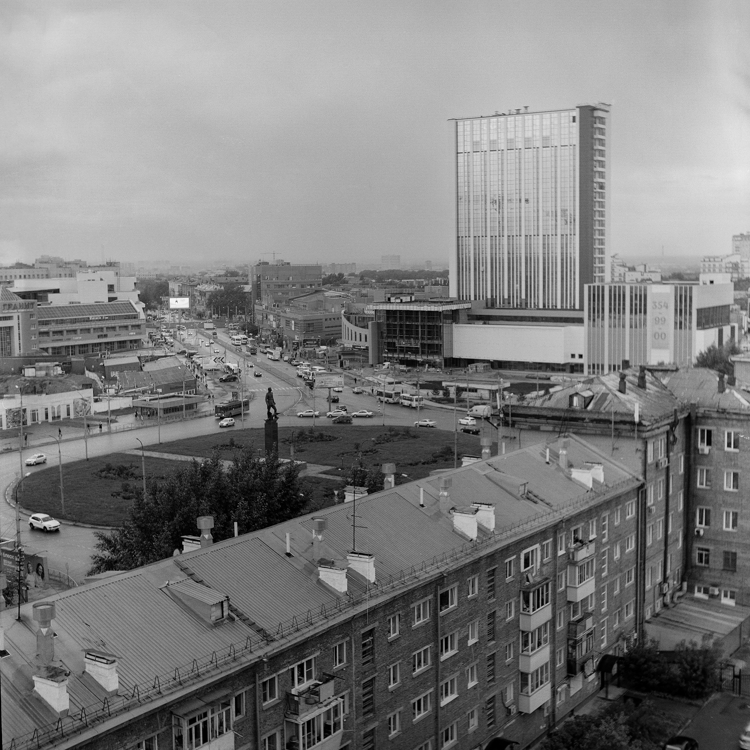 Street-photo города Новосибирск. Портретный и репортажный фотограф. Мыльников Илья