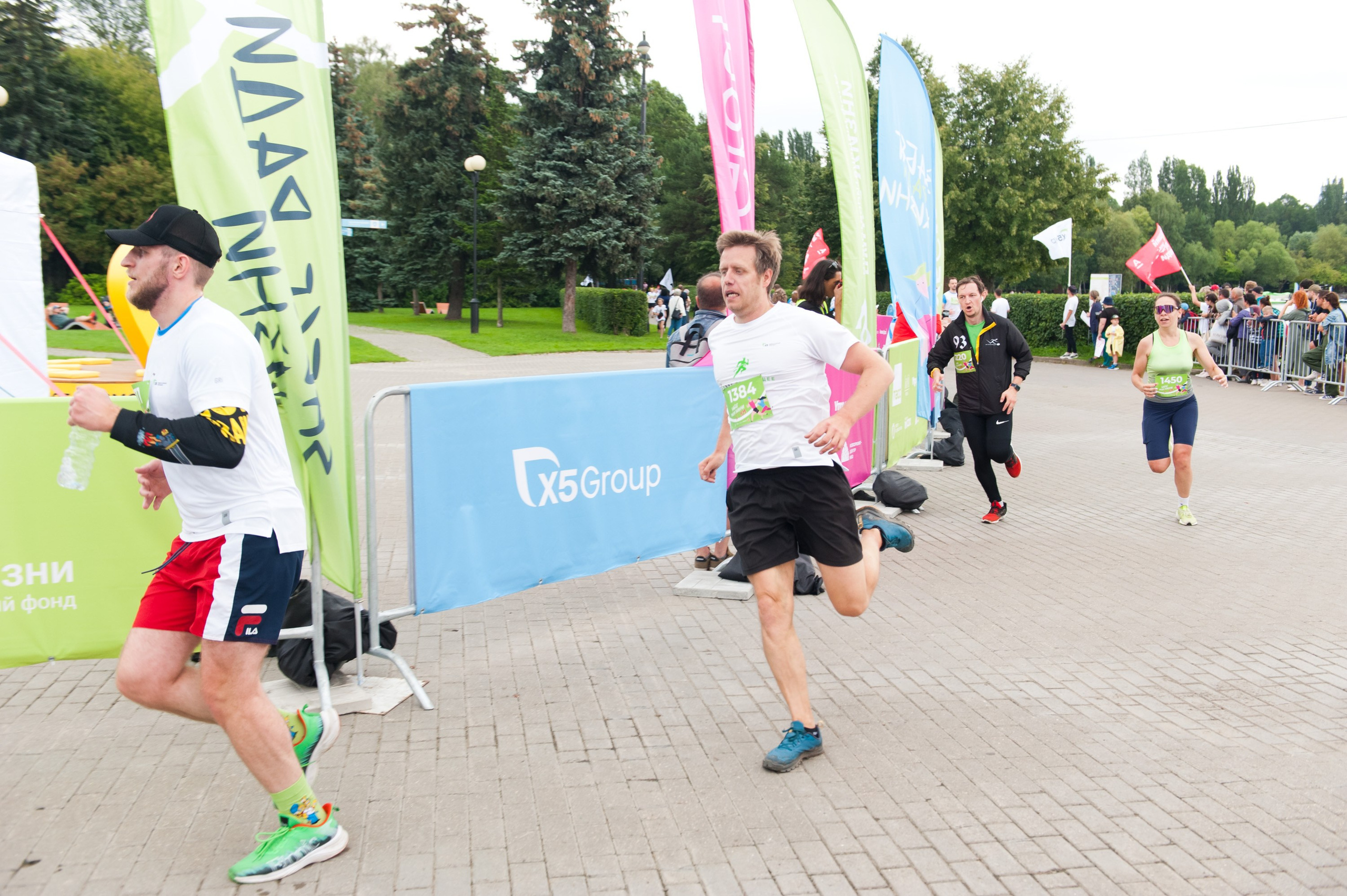 Корпоративное. Забег X5 Retail Group. Репортажный фотограф и видеограф Слава Думчев. Тимбилдинги, отчетники, корпоративы