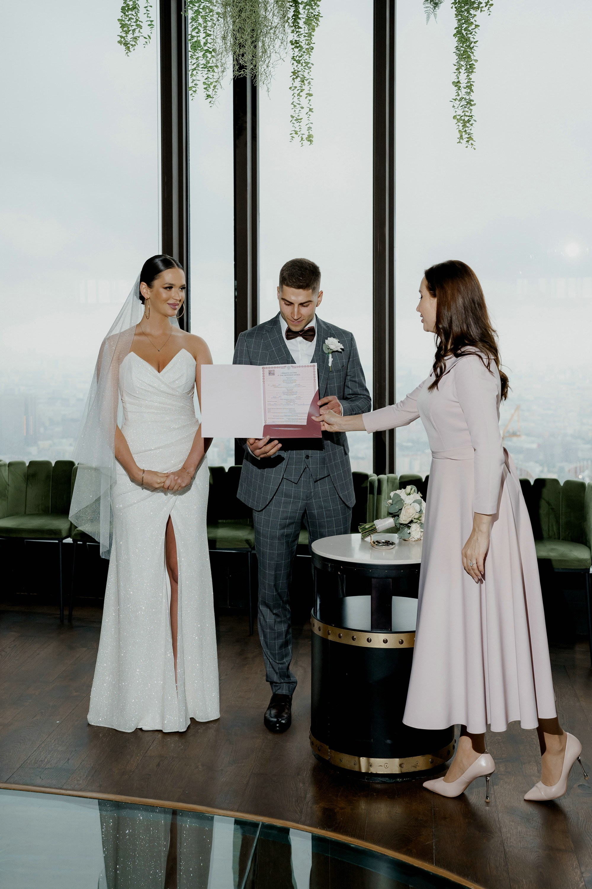 Роспись в ресторане Birds. Свадебный и семейный фотограф в Москве Светлана Зоткина