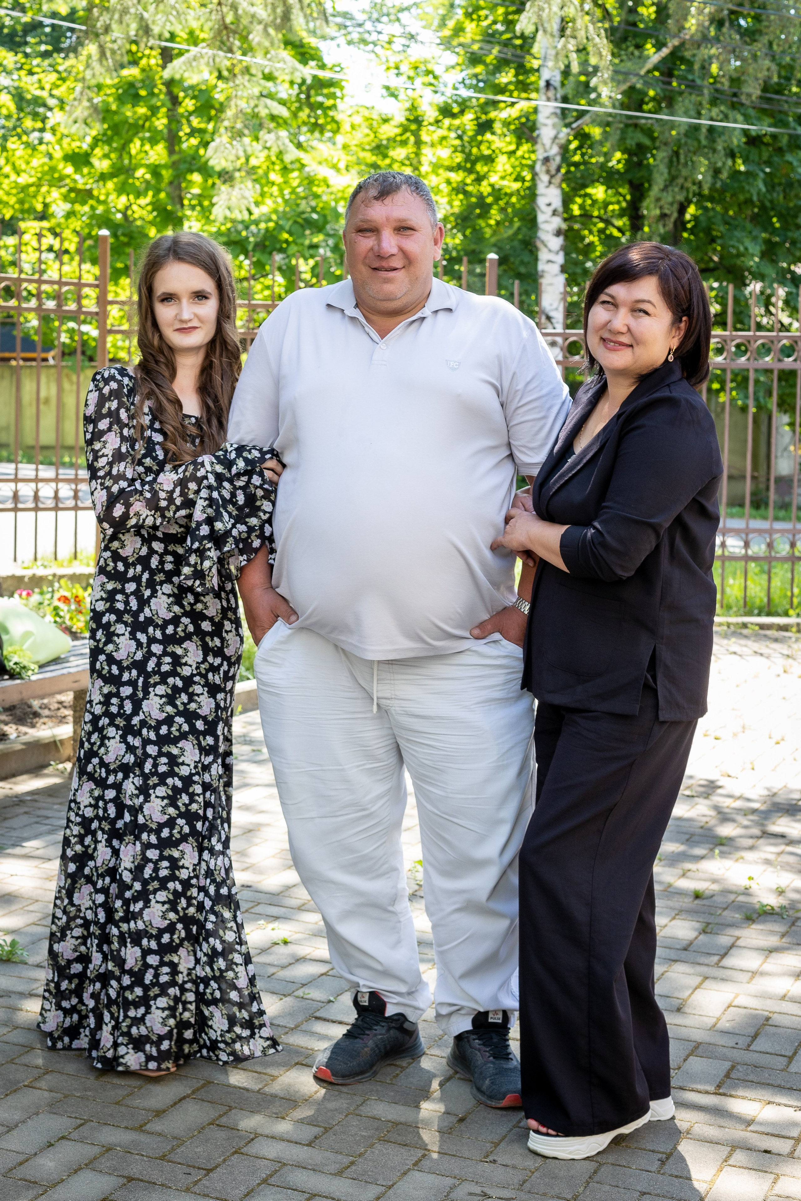 Вручение аттестата 2025. Выпускные альбомы Майкоп, Краснодар Елена Золотарева