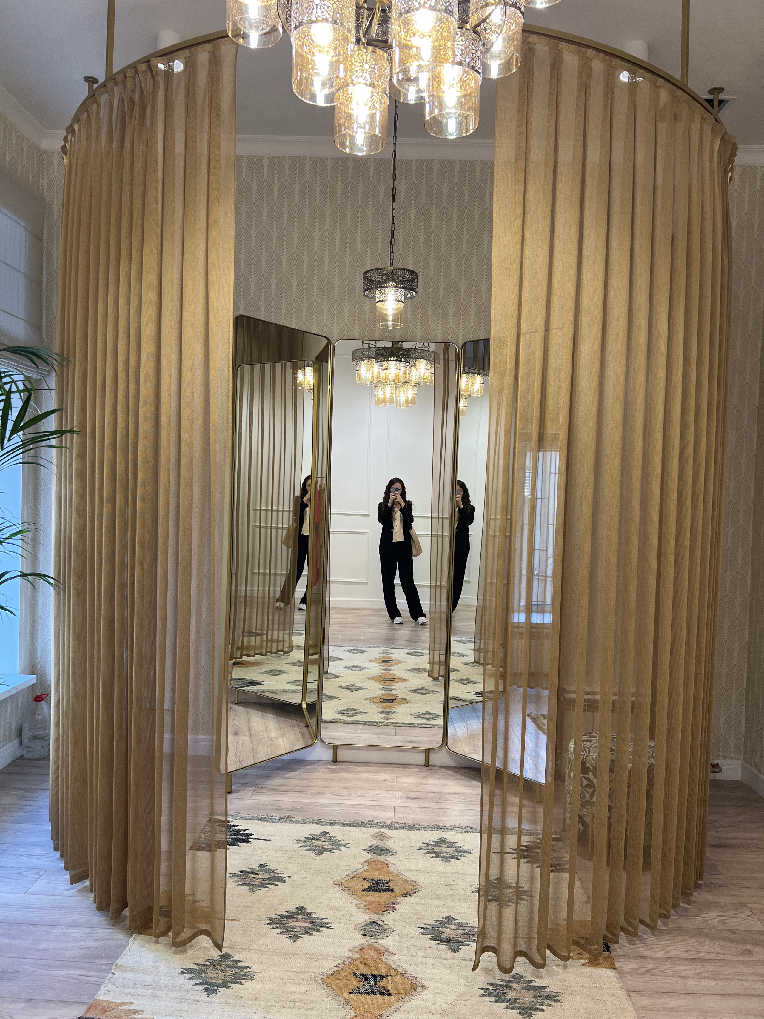 ТОРГОВЫЕ ЗАЛЫ, ОФИС «ANNA VERDI». Студия дизайна интерьеров FORMA