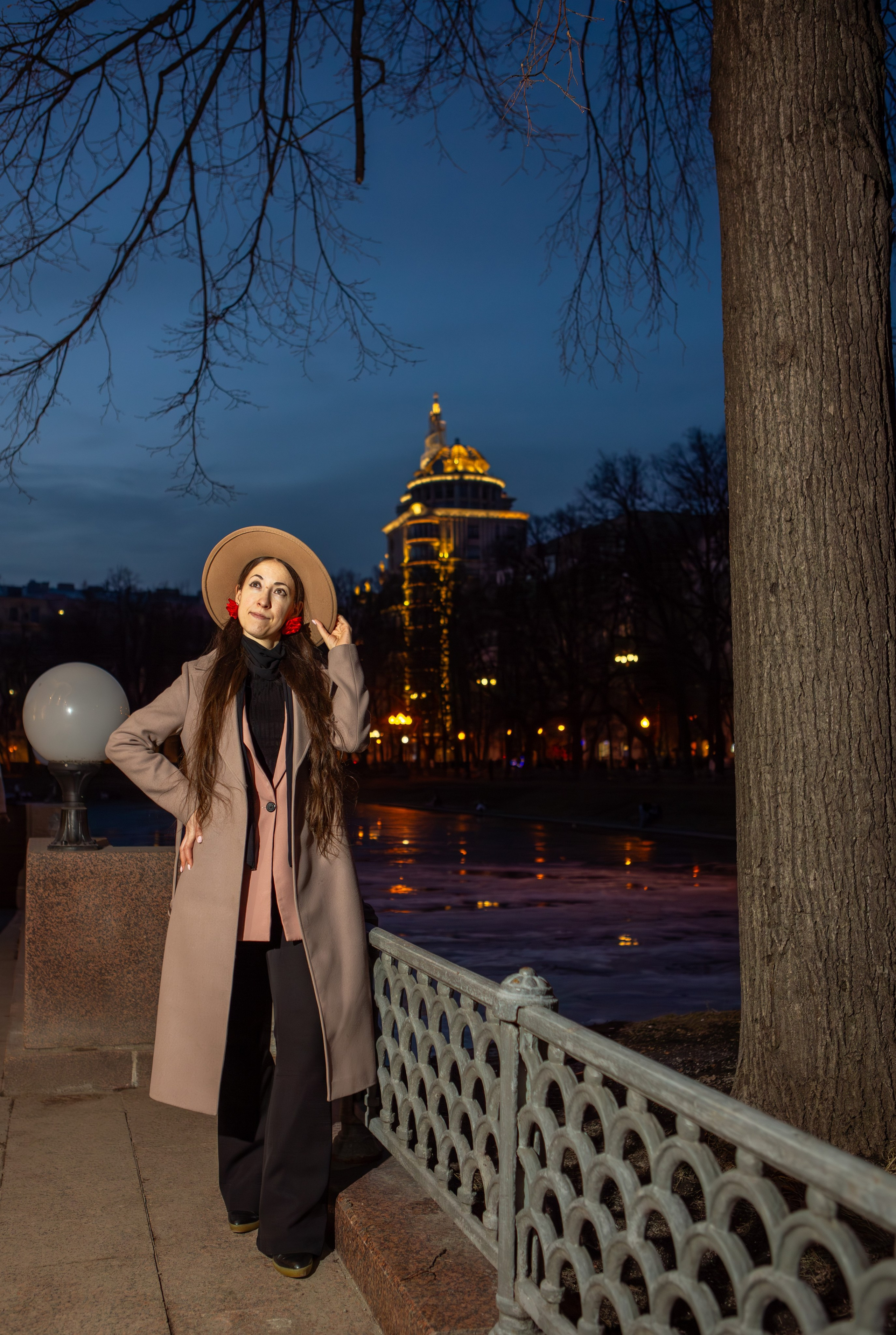 Светлана. Фотопрогулка на Патриарших прудах. Репортажный, семейный, свадебный, портретный фотограф