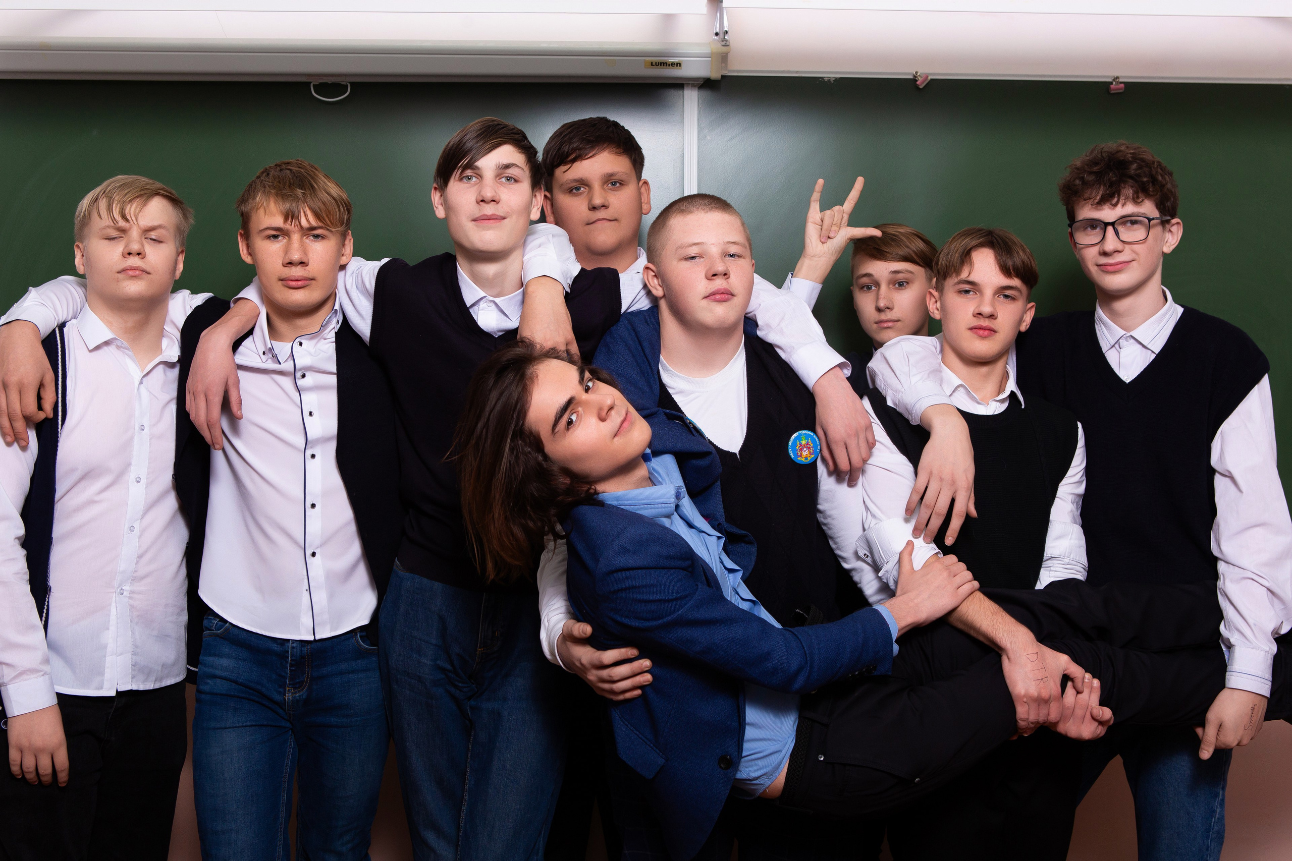 ШКОЛЬНАЯ ФОТОСЕССИЯ ДЛЯ 9 КЛАССА 3 ШКОЛА МЦЕНСК. ТВОЙ АЛЬБОМ / ТВОИ ПРАВИЛА