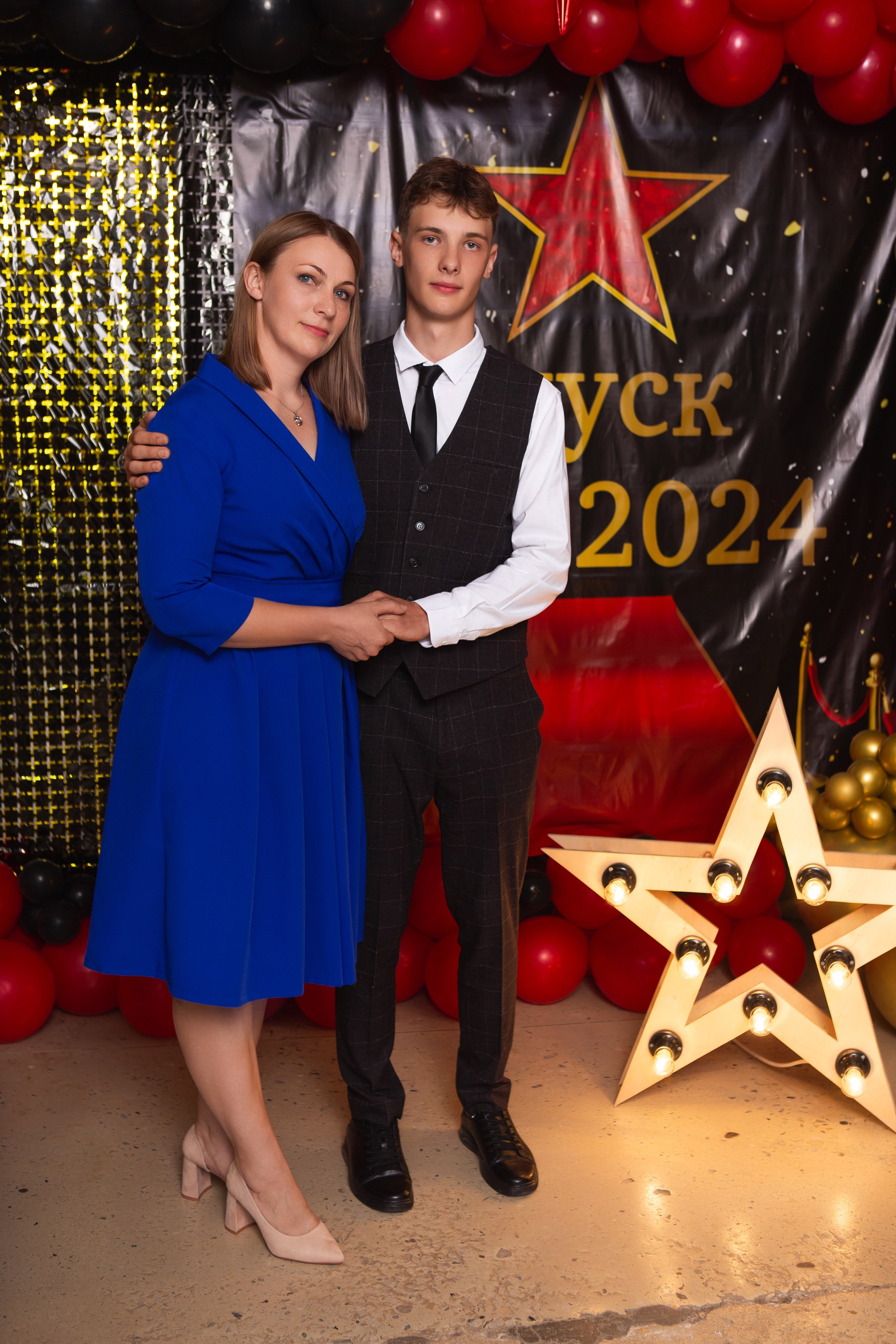 ФОТОСЕССИЯ С РОДИТЕЛЯМИ «ВЫПУСКНОЙ» 2024 г. 9 ШКОЛА г. МЦЕНСК. ТВОЙ АЛЬБОМ / ТВОИ ПРАВИЛА